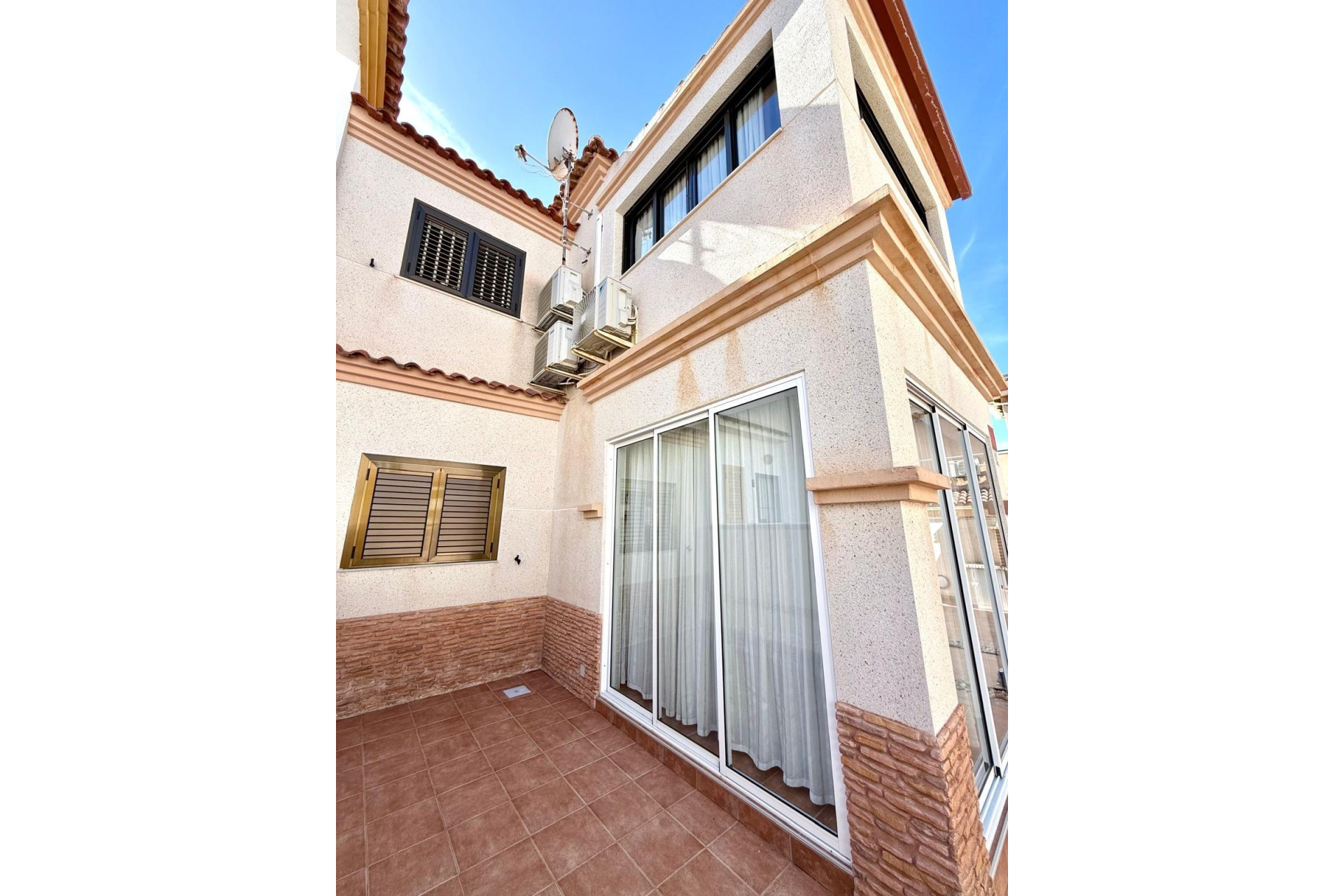 Resale - House - Torrevieja - Aguas Nuevas