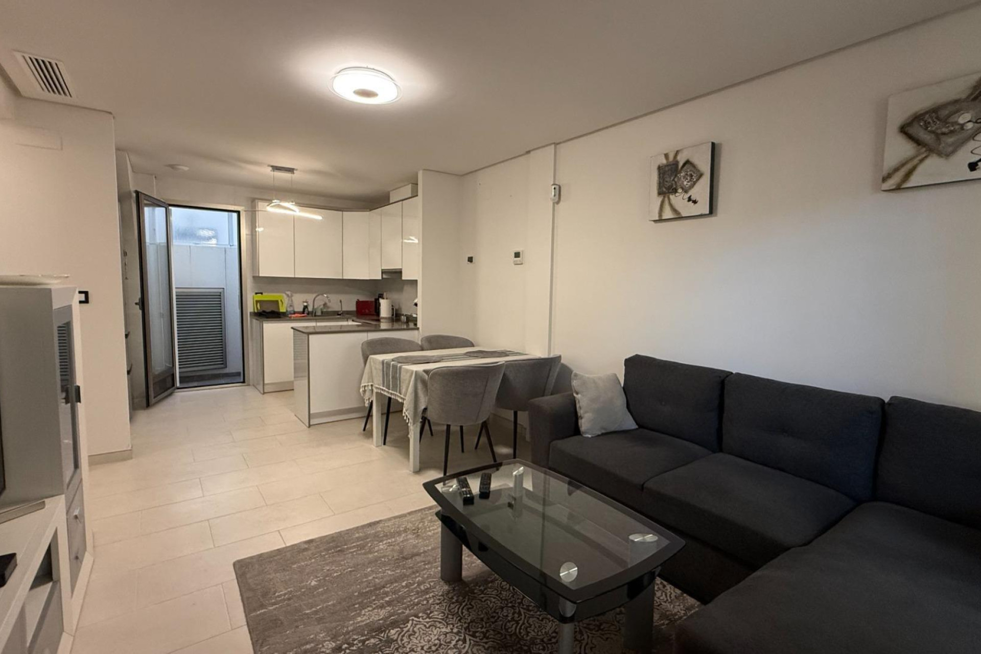 Resale - House - Torrevieja - Aguas Nuevas