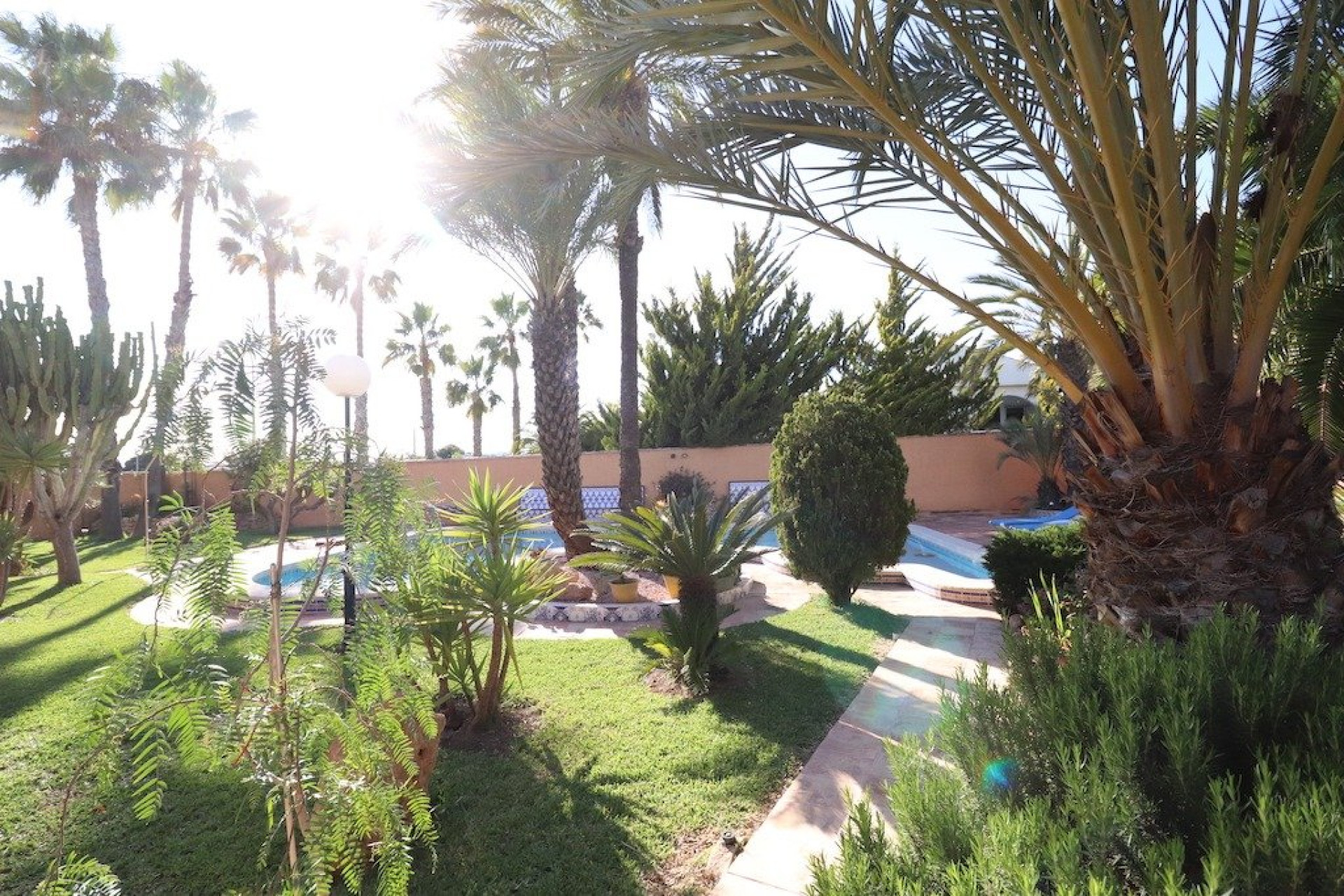 Resale - House - Torrevieja - El chaparral