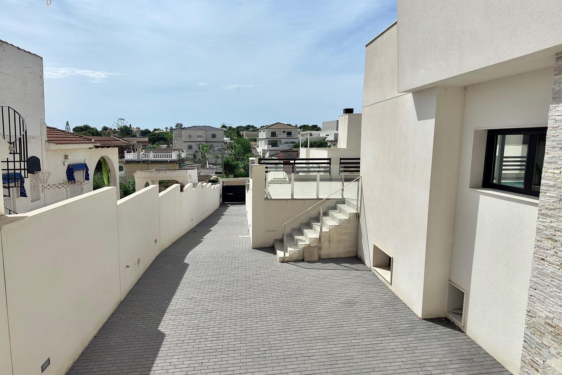 Resale - House - Torrevieja - Los balcones