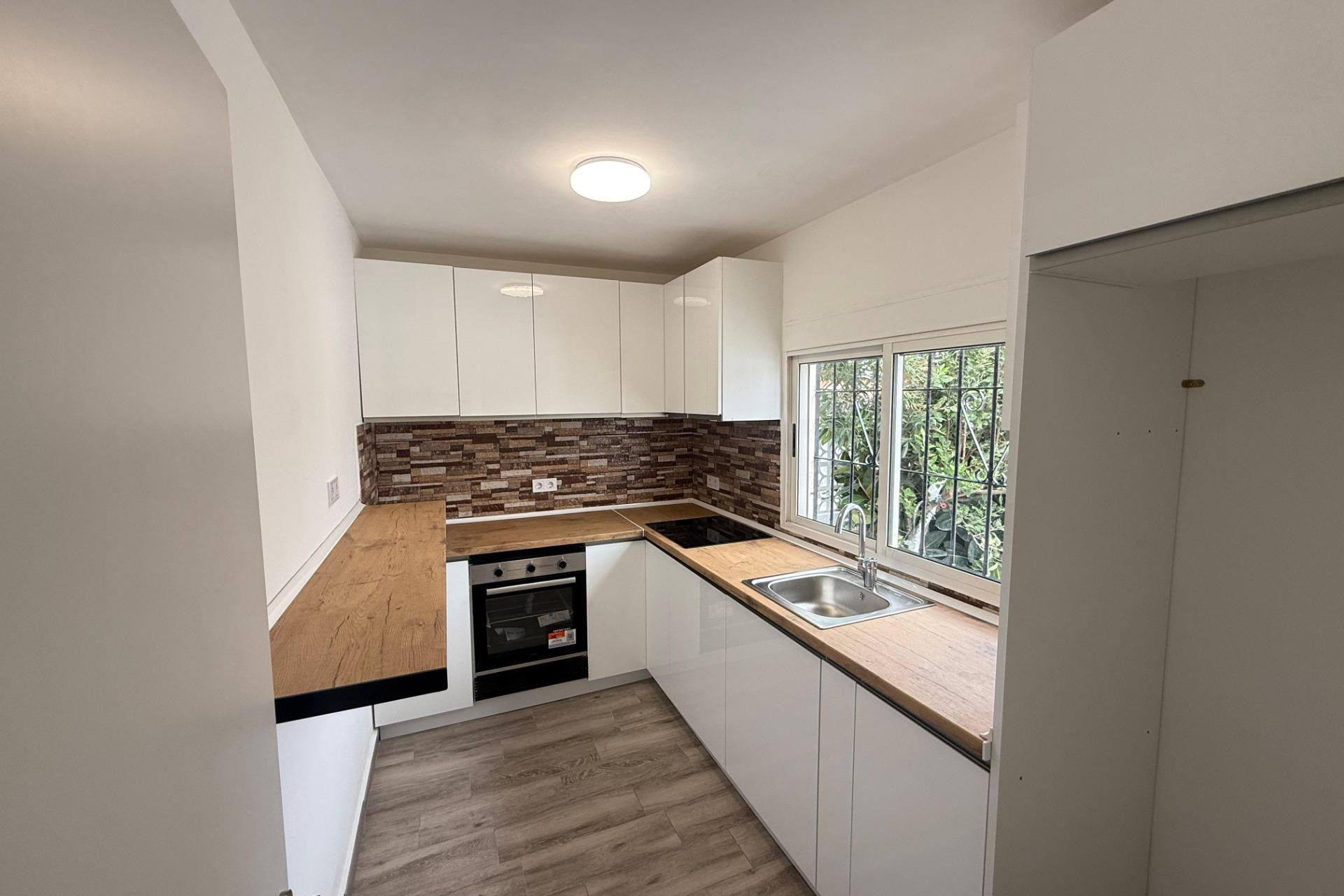 Resale - House - Torrevieja - Los Frutales