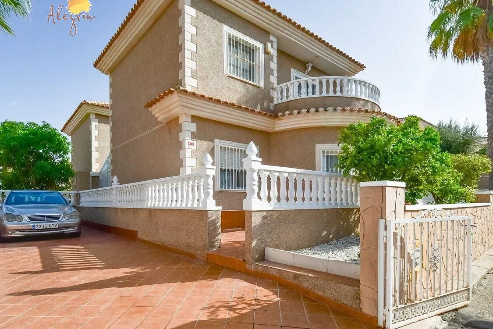 Resale - House - Torrevieja - Punta prima