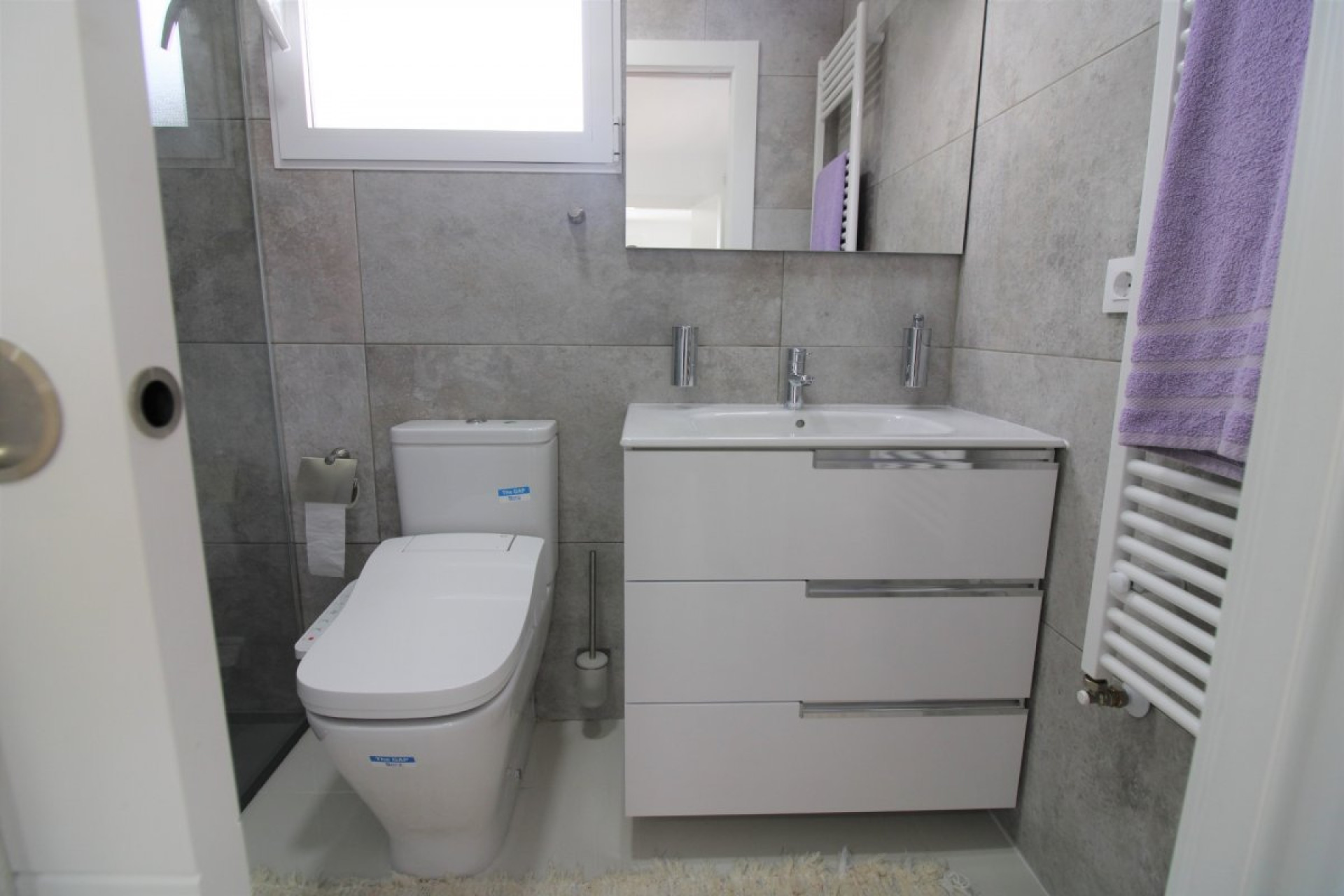 Resale - House - Torrevieja - Punta prima