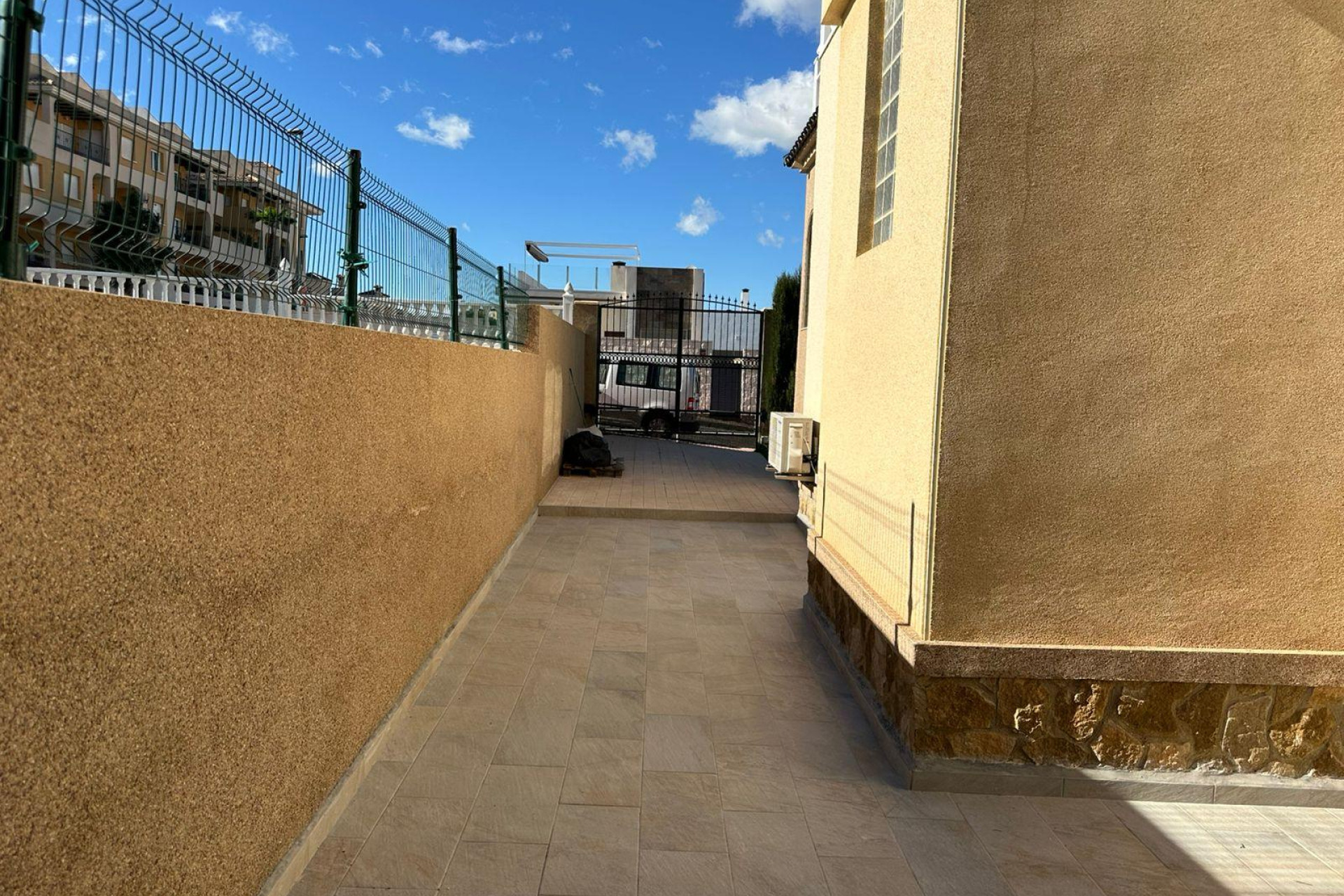 Resale - House - Torrevieja - VILLAMARTIN