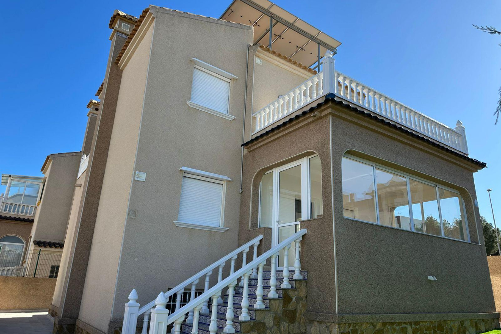 Resale - House - Torrevieja - VILLAMARTIN