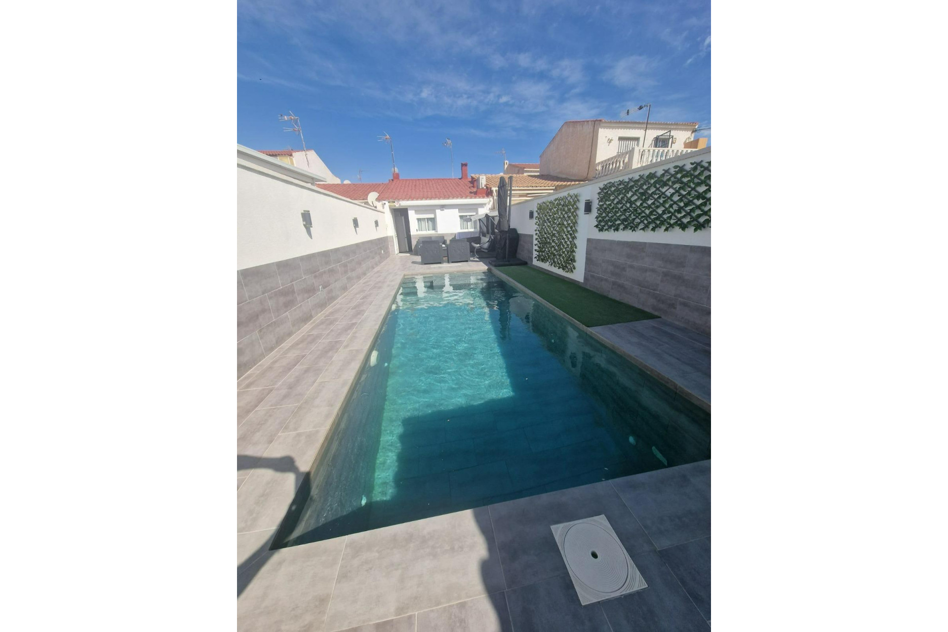 Resale - House - Torrevieja - Zona los Frutales