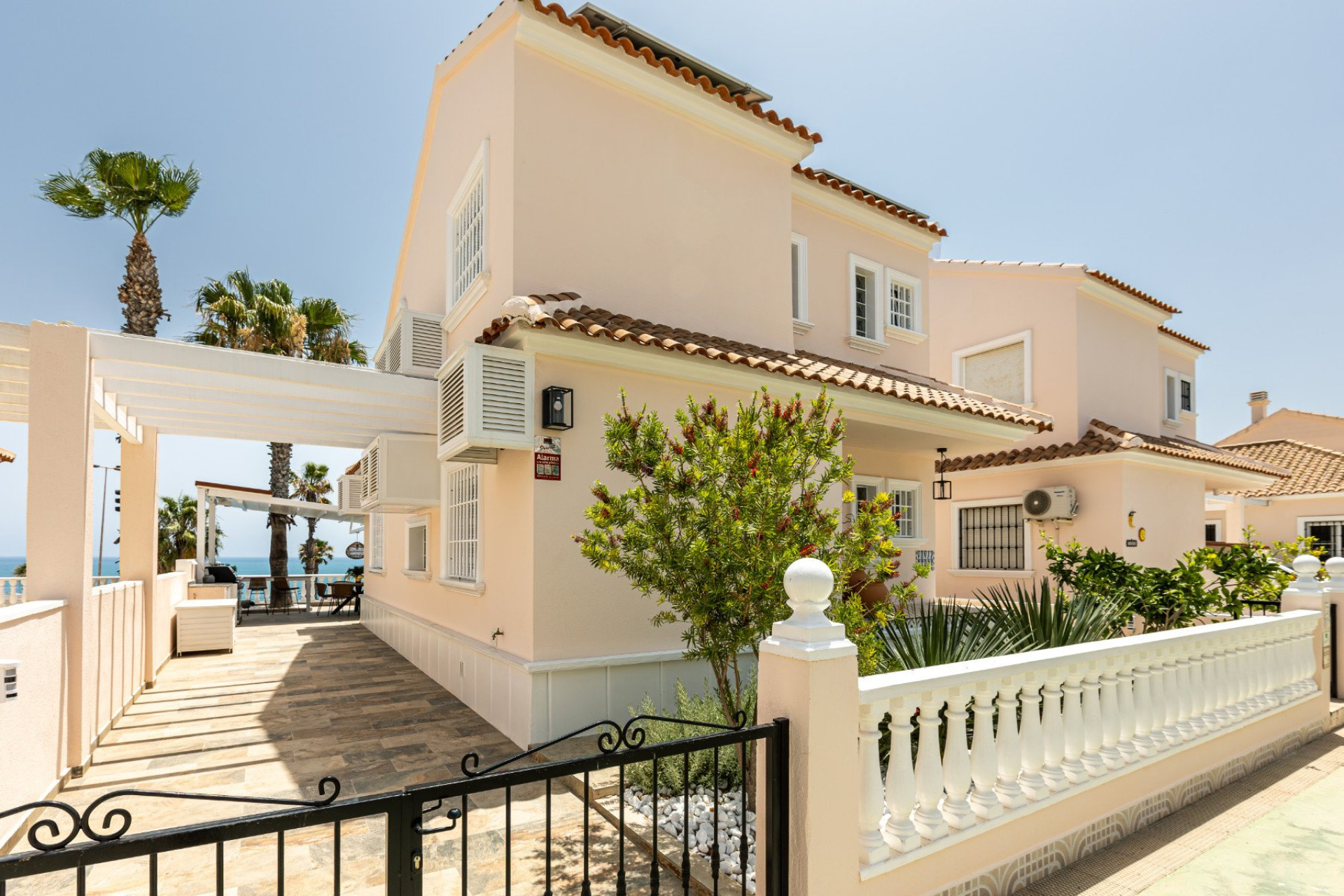 Resale - House - Torrevieja