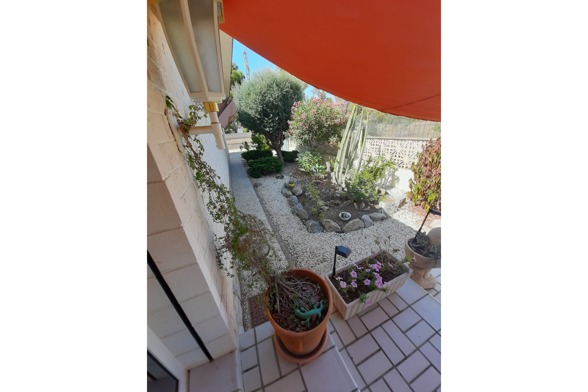 Resale - House - Villamartin