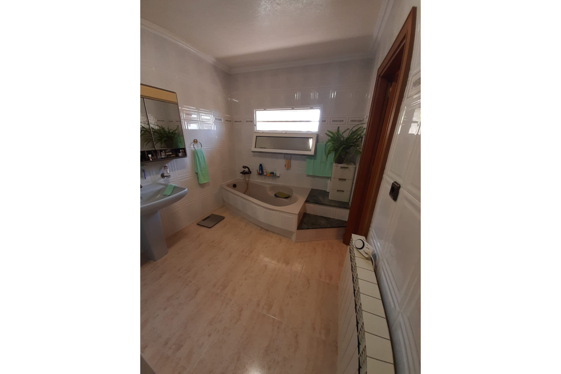 Resale - House - Villamartin