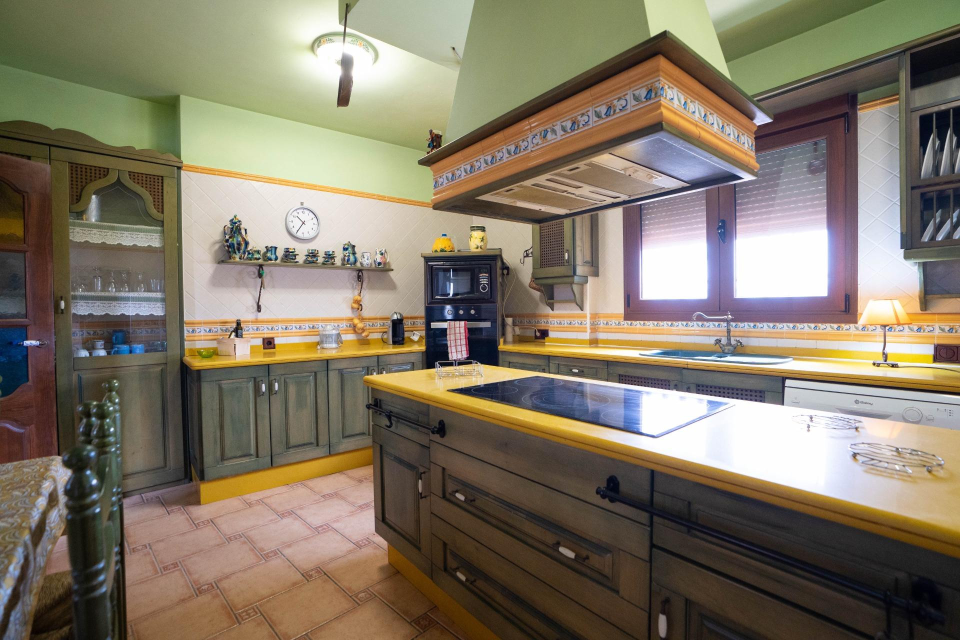 Resale - Inmueble singular - San Miguel de Salinas - CENTRO