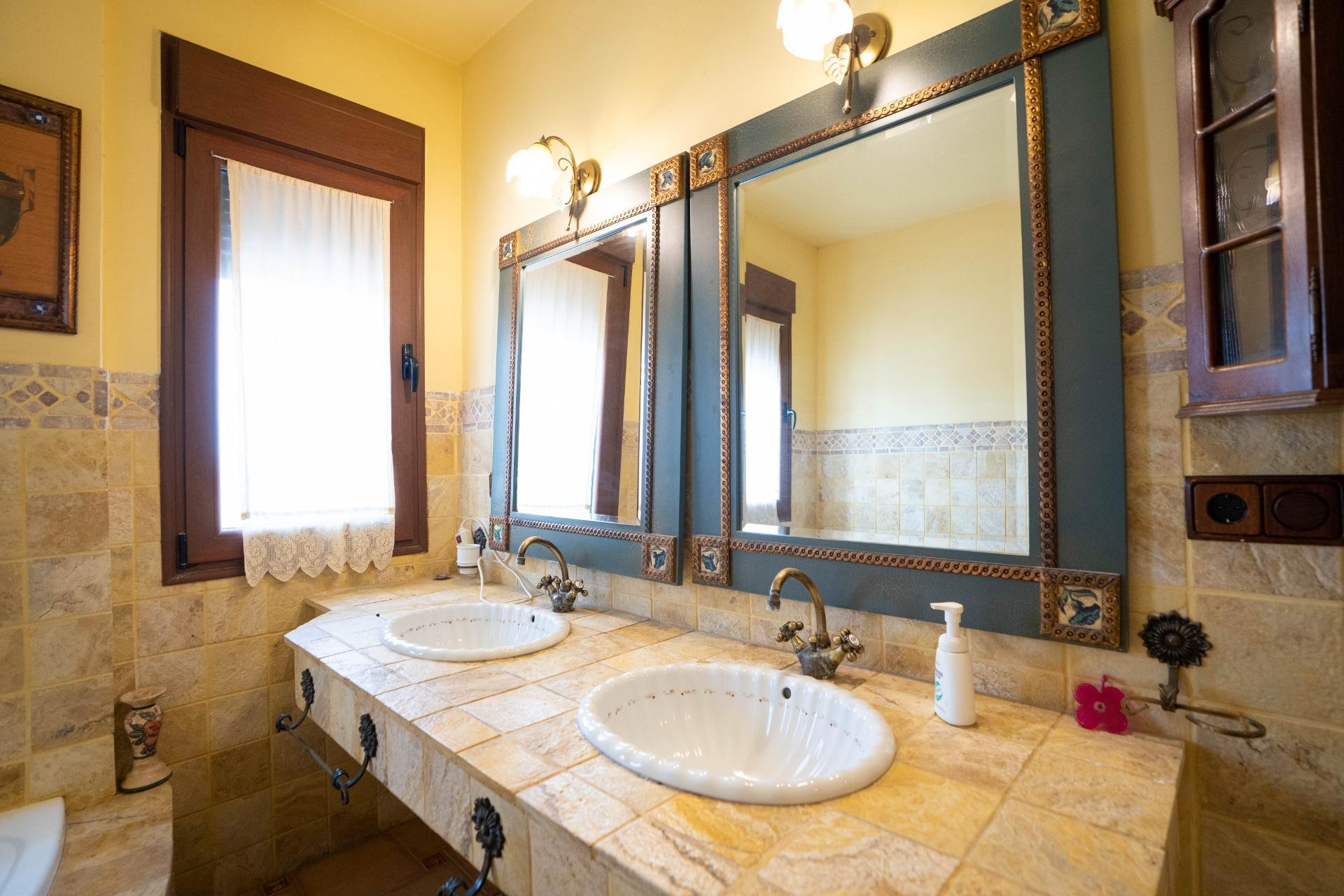 Resale - Inmueble singular - San Miguel de Salinas - CENTRO