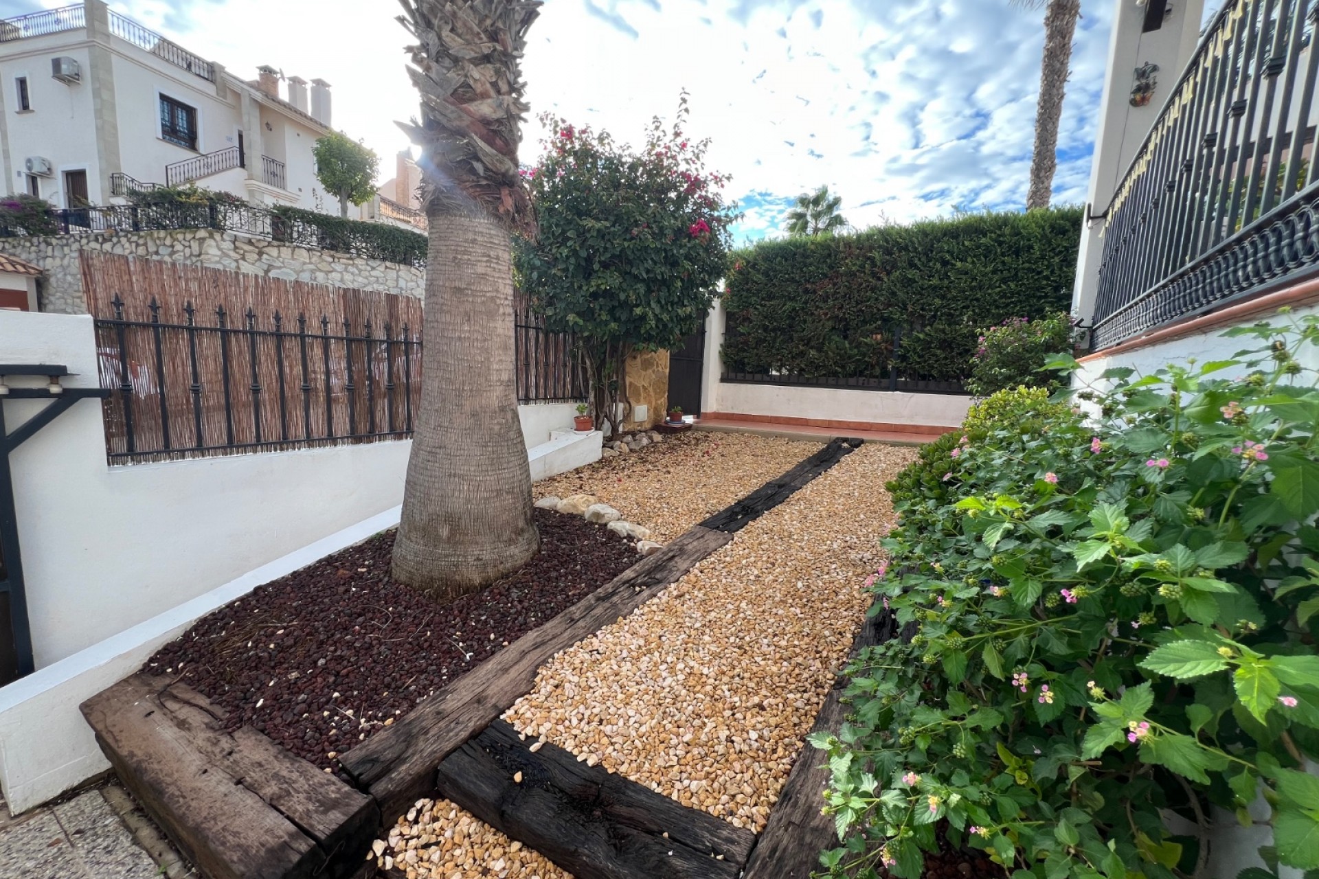 Resale - Link-Detached House - Algorfa - La Finca Golf Resort