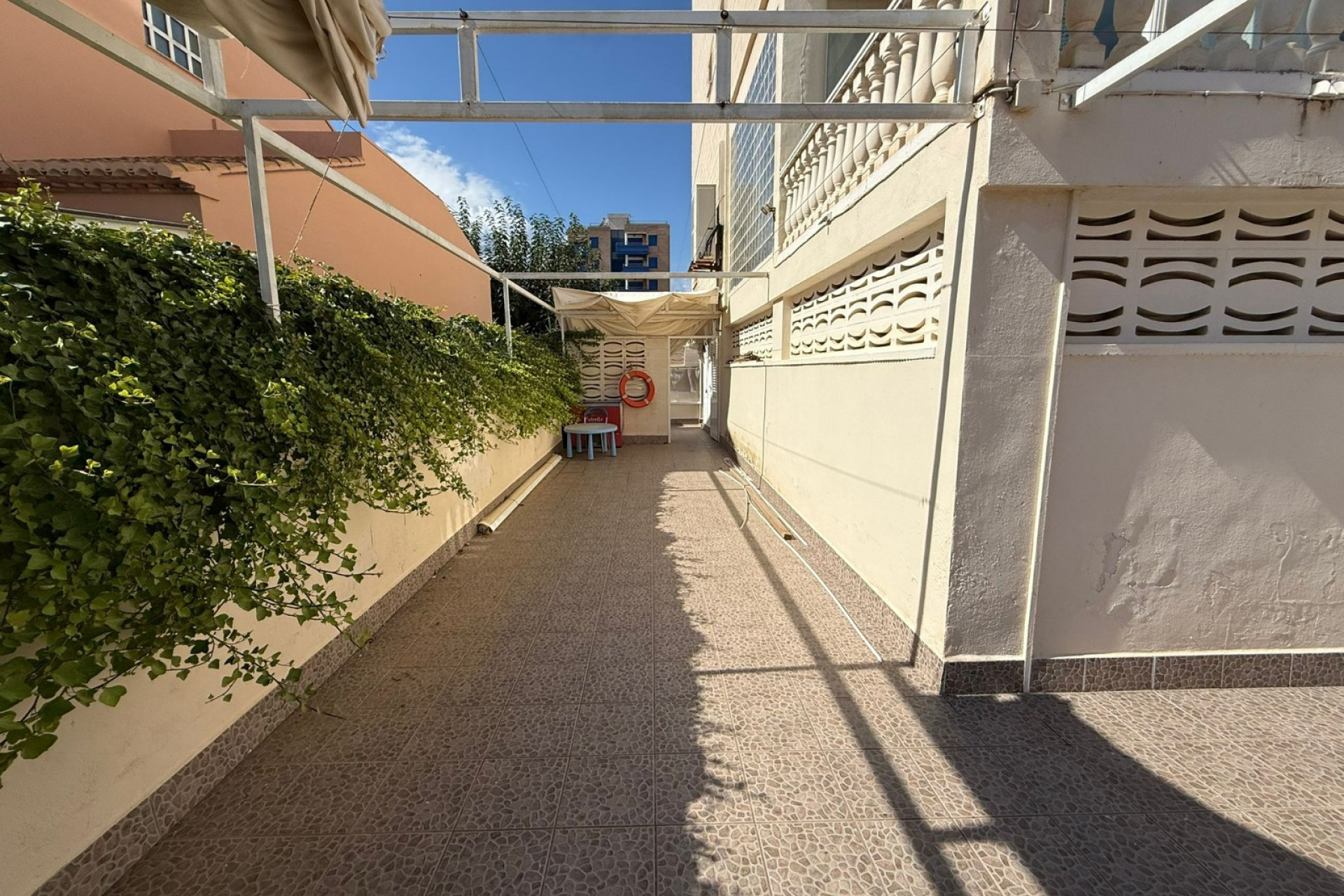 Resale - local - Piles - Playa