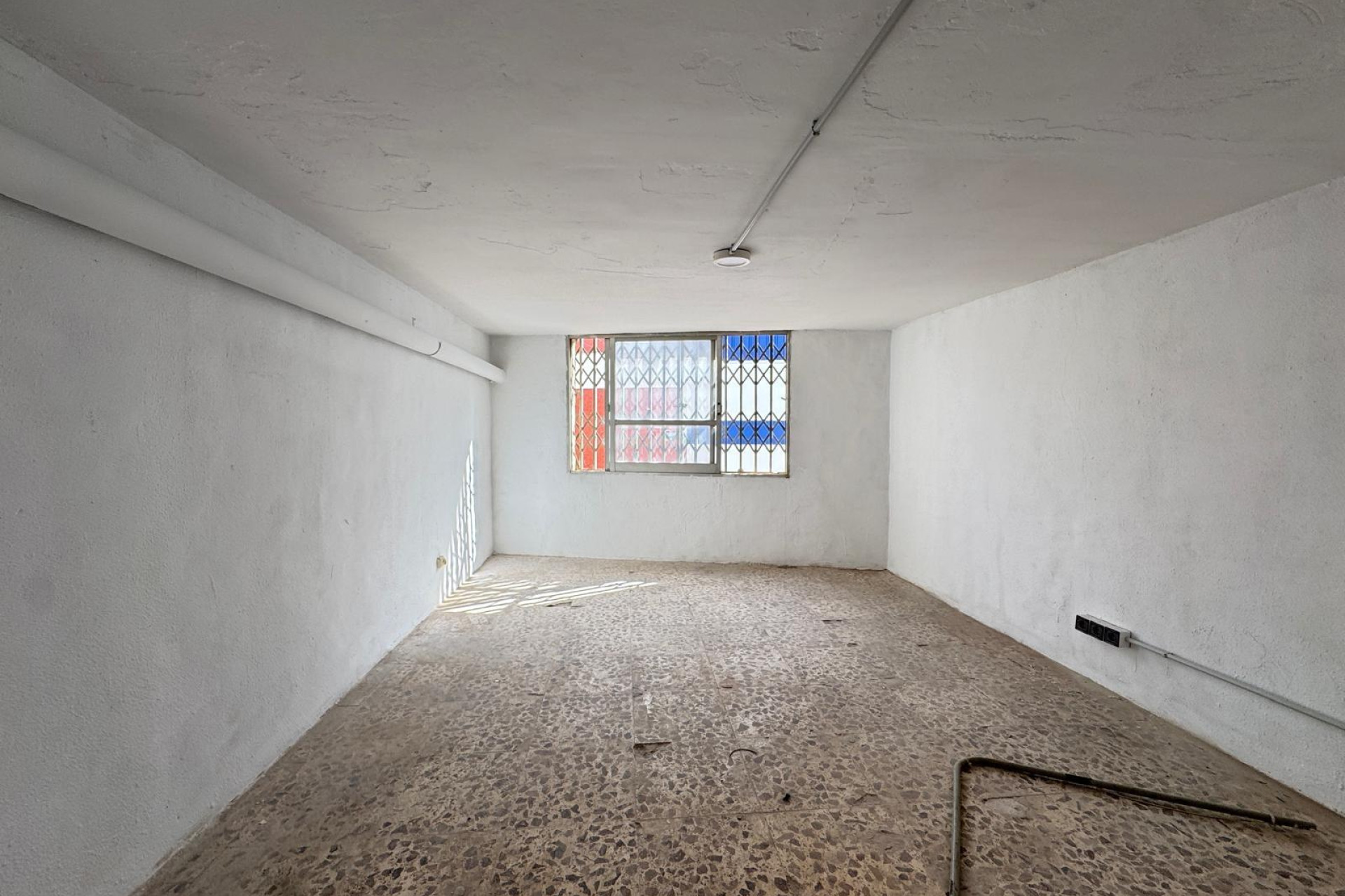 Resale - Nave industrial - Torrevieja - Centro