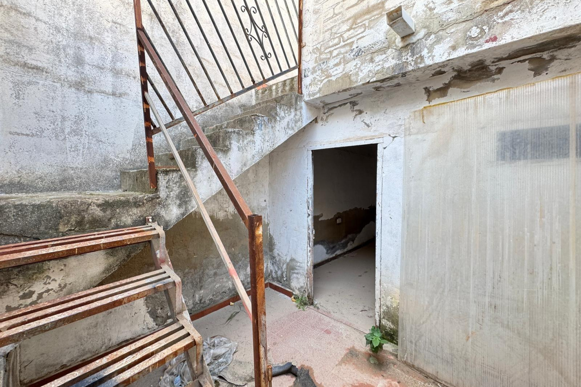 Resale - Nave industrial - Torrevieja - Centro