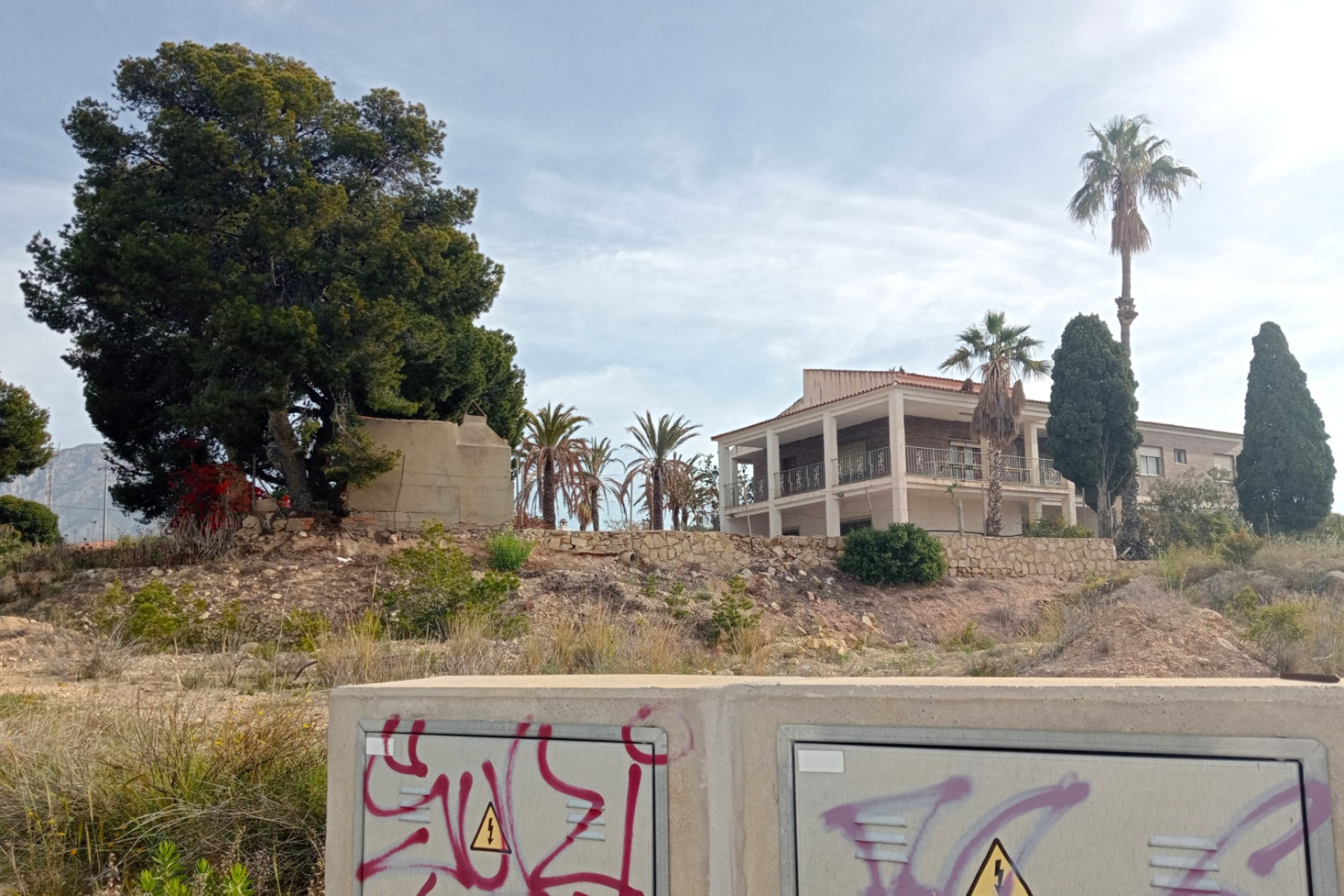 Resale - Plot / Land - Villajoyosa