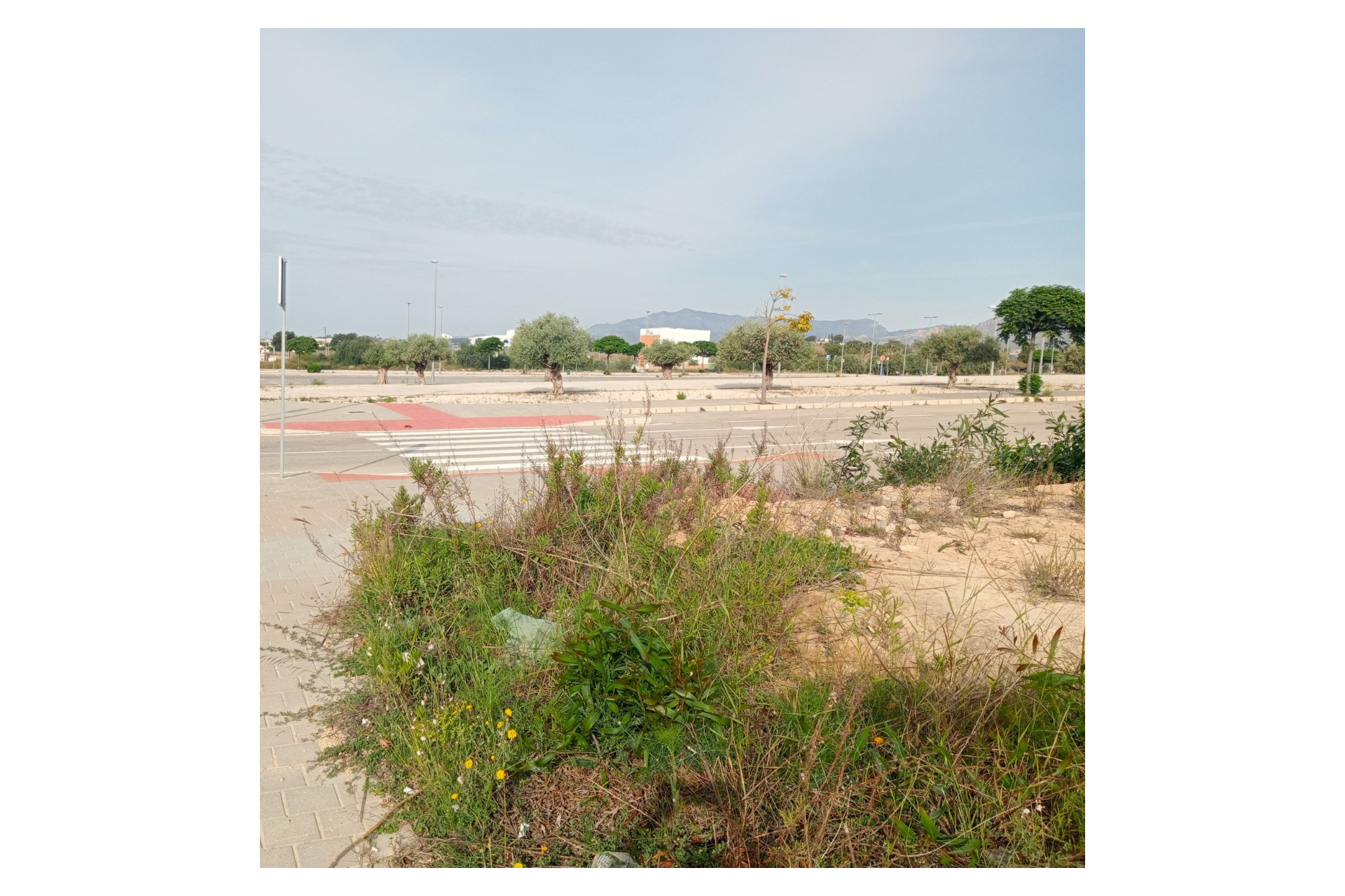 Resale - Plot / Land - Villajoyosa