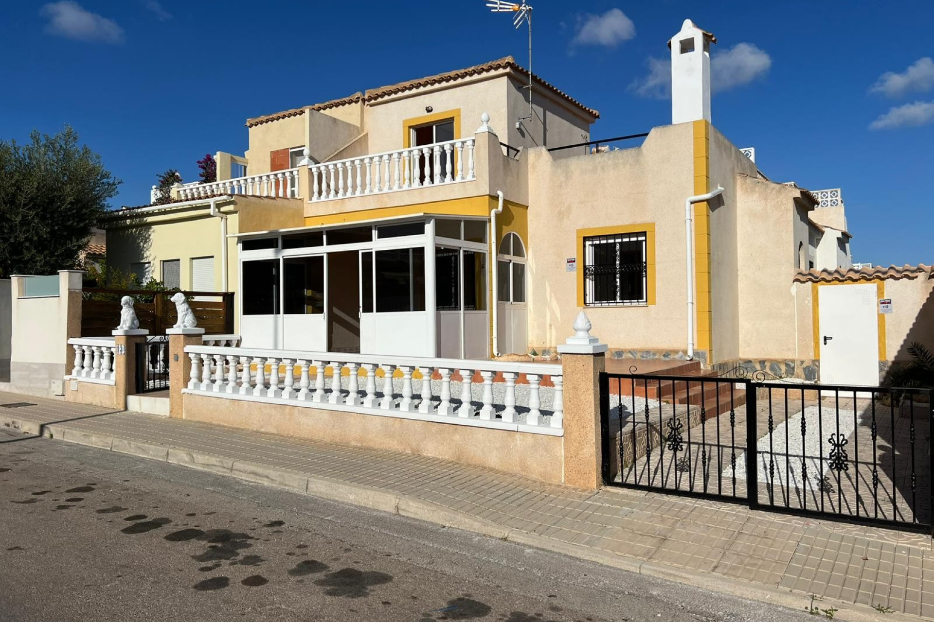 Resale - Quad house - Orihuela Costa - Punta Prima