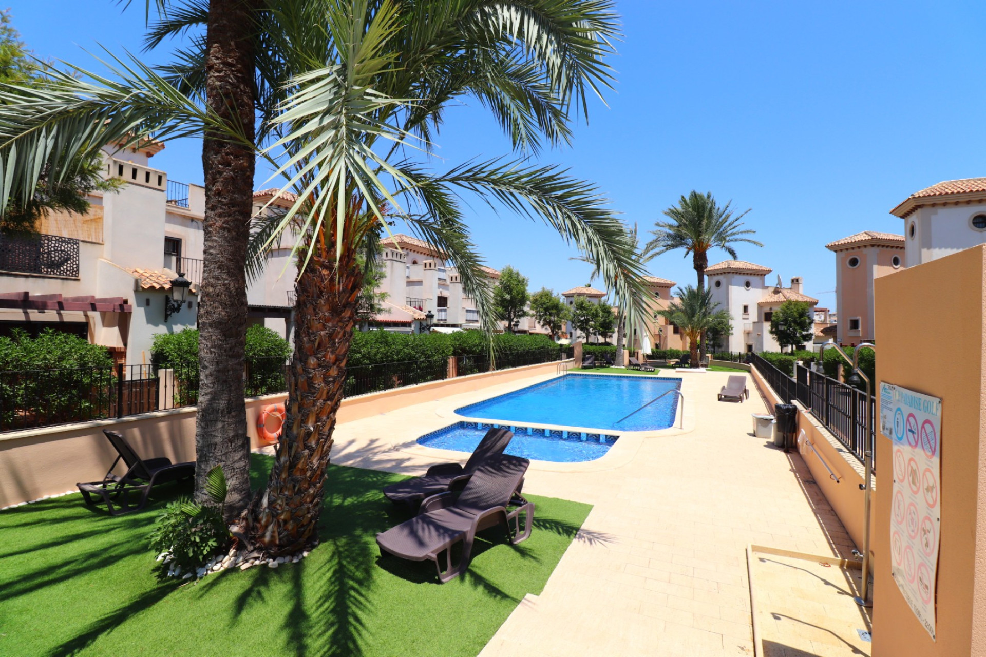 Resale - Semi Detached Villa - Algorfa - La Finca Golf Resort