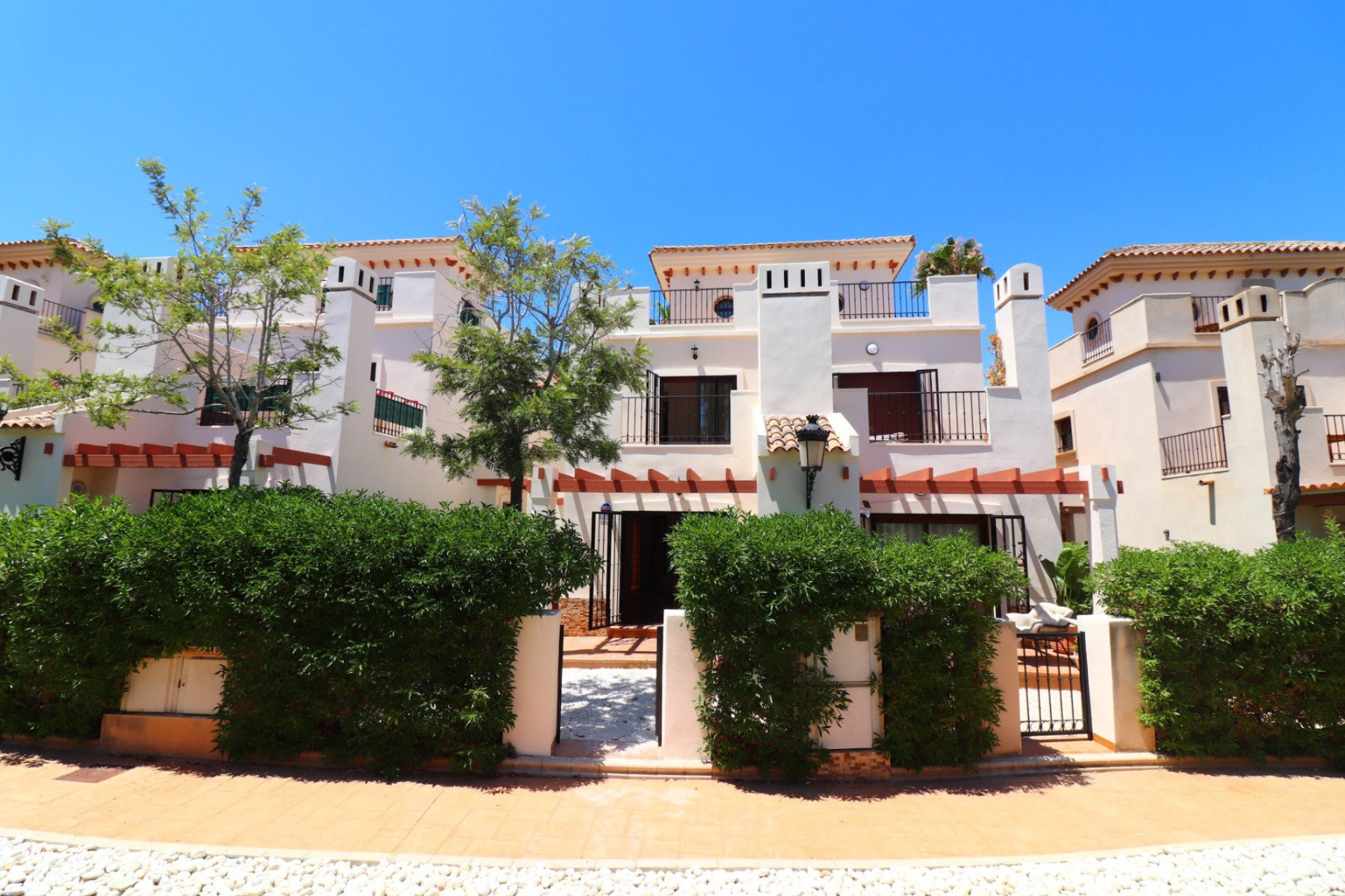 Resale - Semi Detached Villa - Algorfa - La Finca Golf Resort