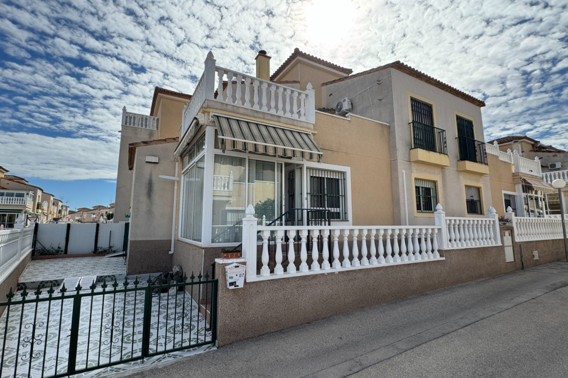 Resale - Semi Detached Villa - Algorfa - Montebello