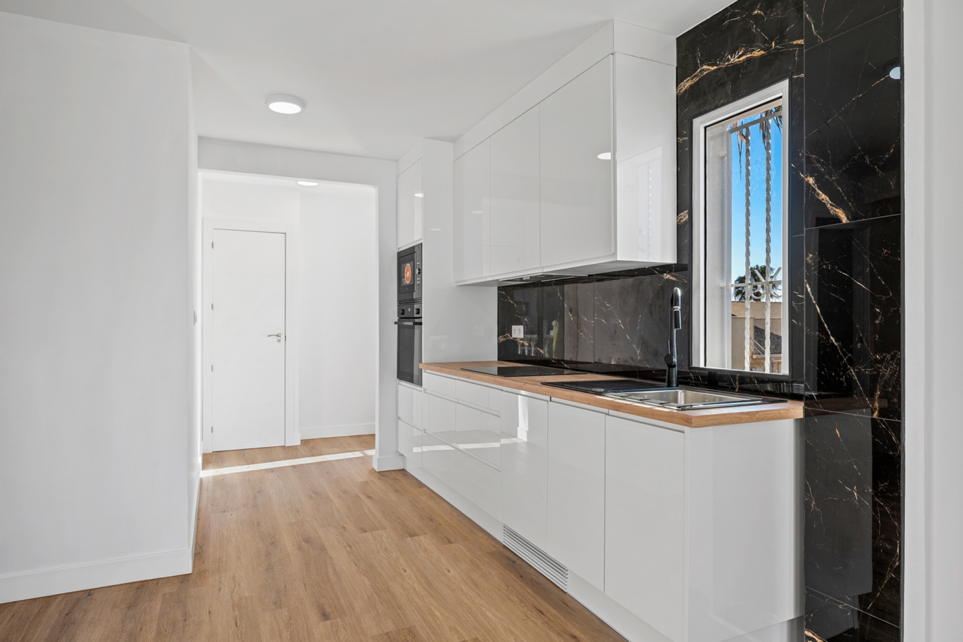 Resale - Semi Detached Villa - Benimar - Benimar II