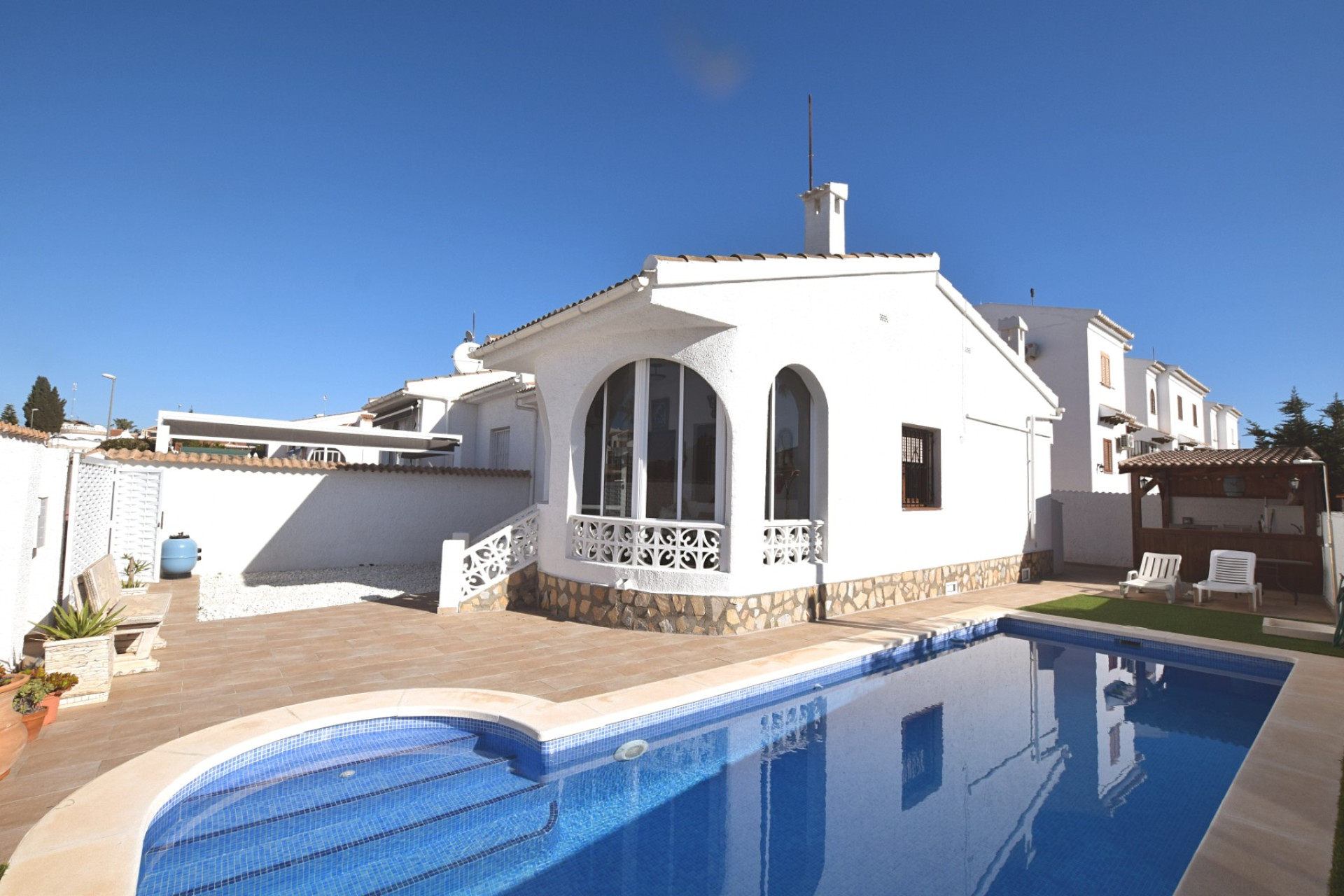 Resale - Semi Detached Villa - Ciudad Quesada - Pueblo Bravo