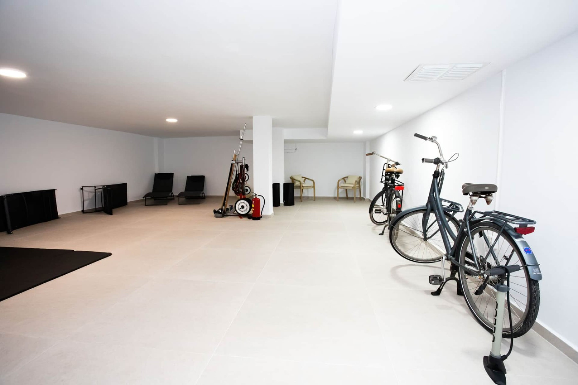 Resale - Semi Detached Villa - Dolores - Dolores - Town