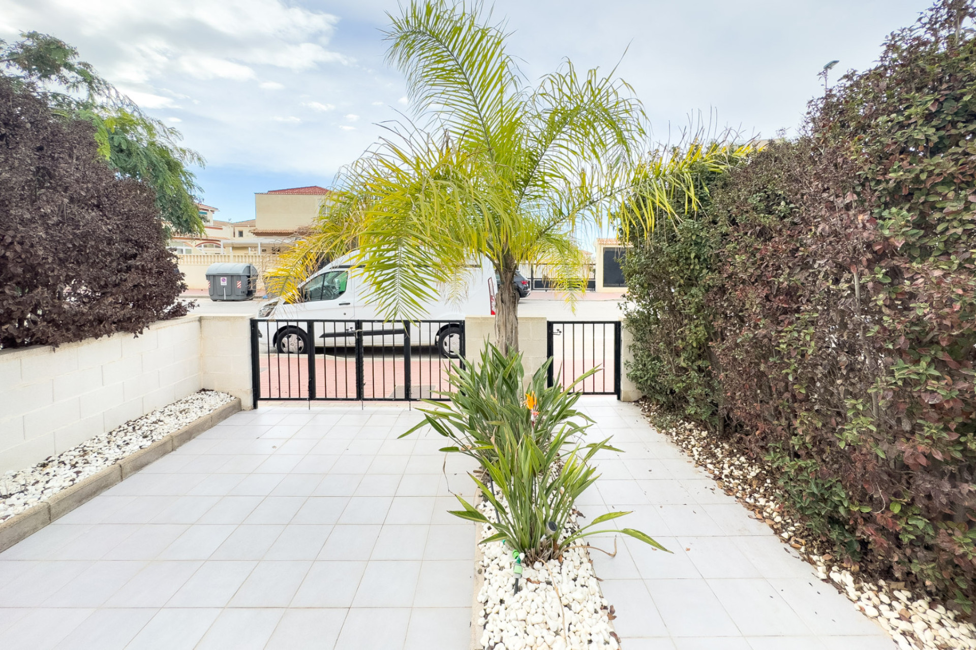 Resale - Semi Detached Villa - Torrevieja - Aguas Nuevas