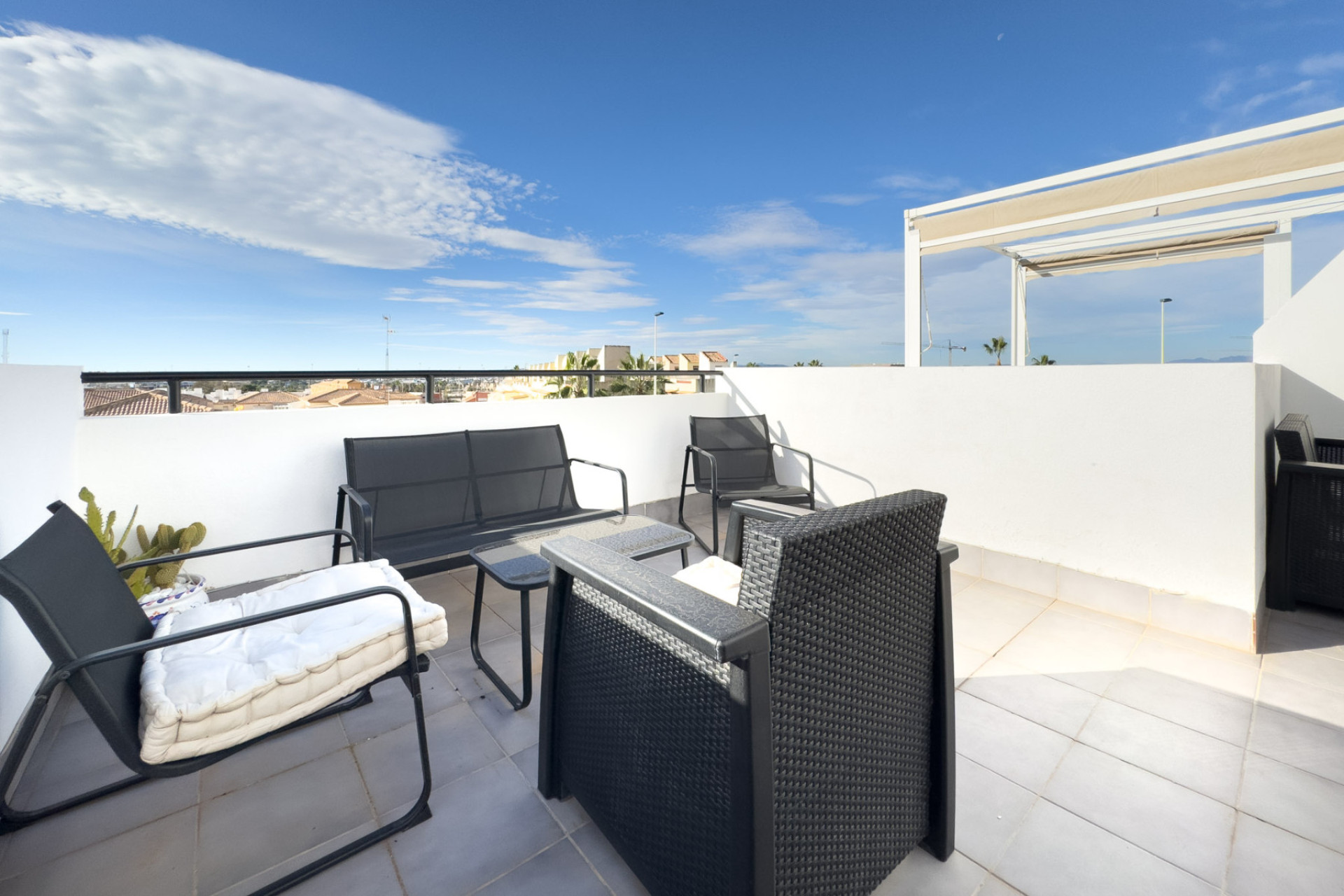 Resale - Semi Detached Villa - Torrevieja - Aguas Nuevas