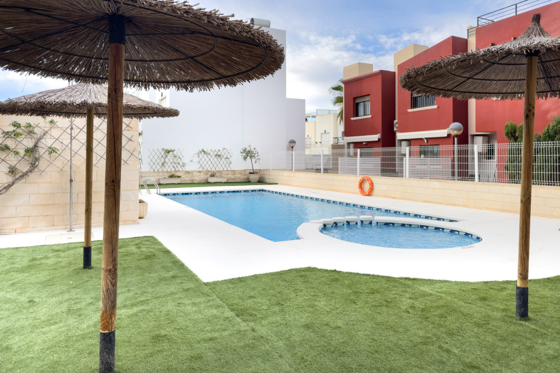 Resale - Semi Detached Villa - Torrevieja - Aguas Nuevas