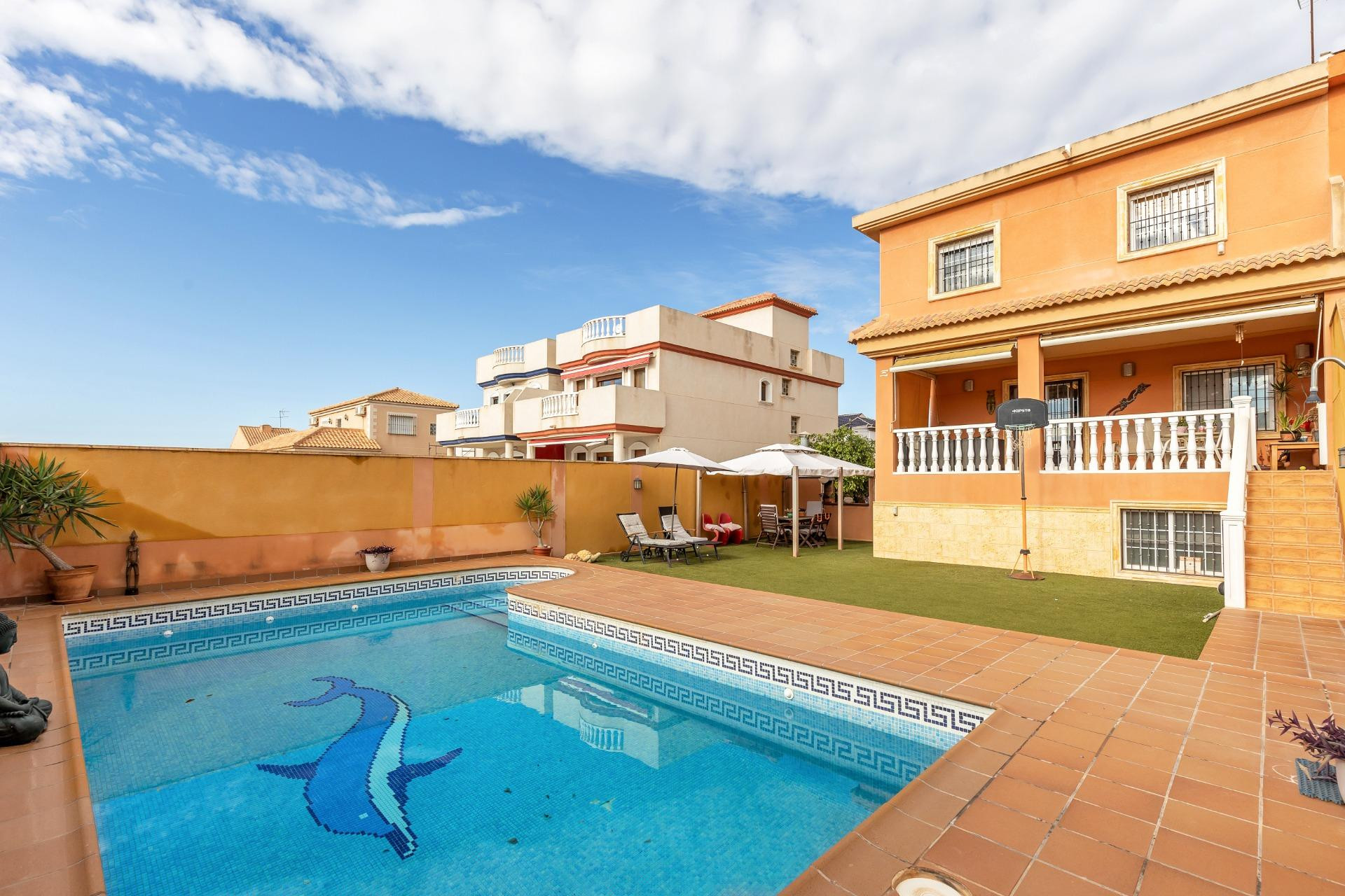 Resale - Semi Detached Villa - Torrevieja - Aguas Nuevas