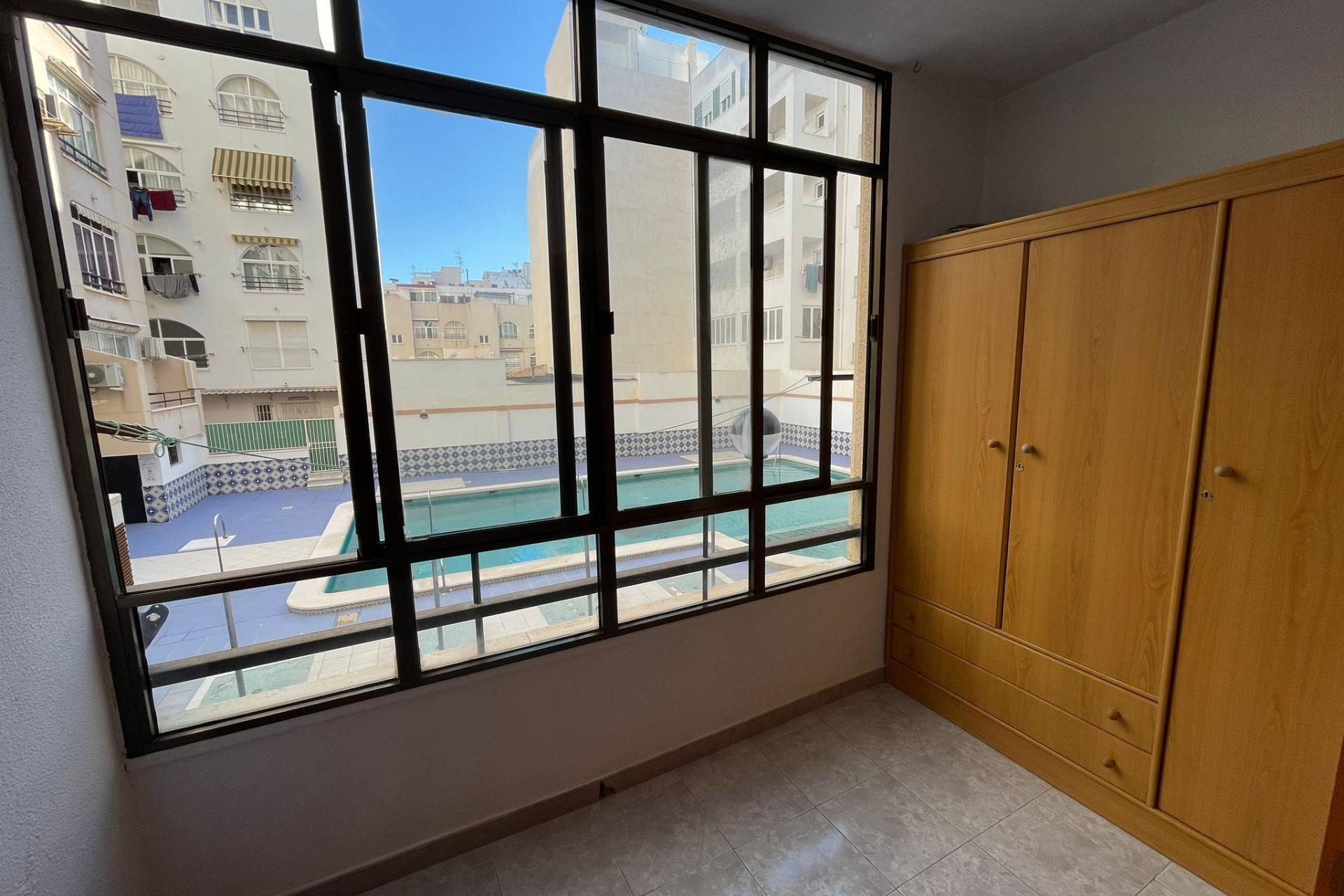 Resale - Studio - Torrevieja - Estacion de autobuses