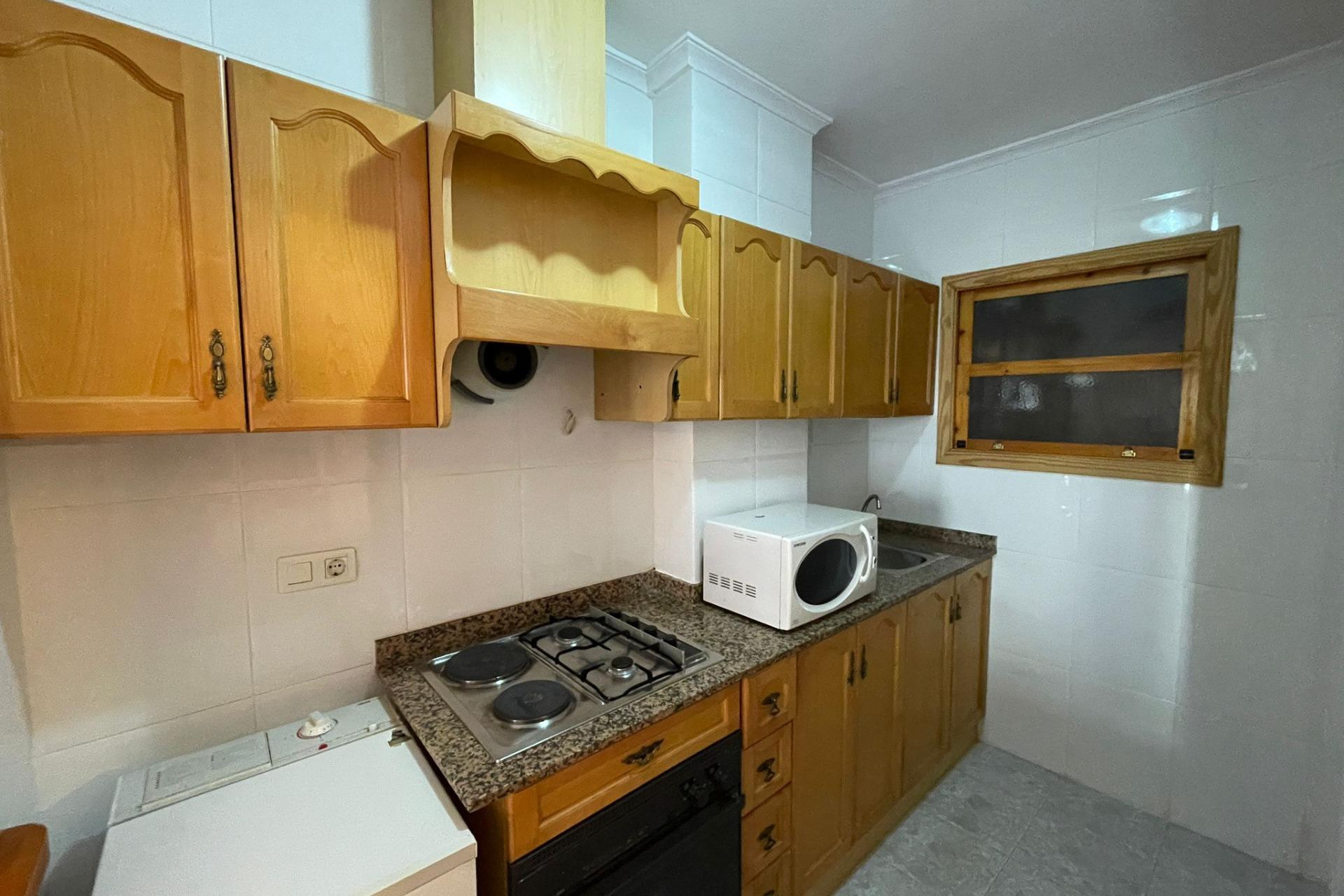 Resale - Studio - Torrevieja - Estacion de autobuses