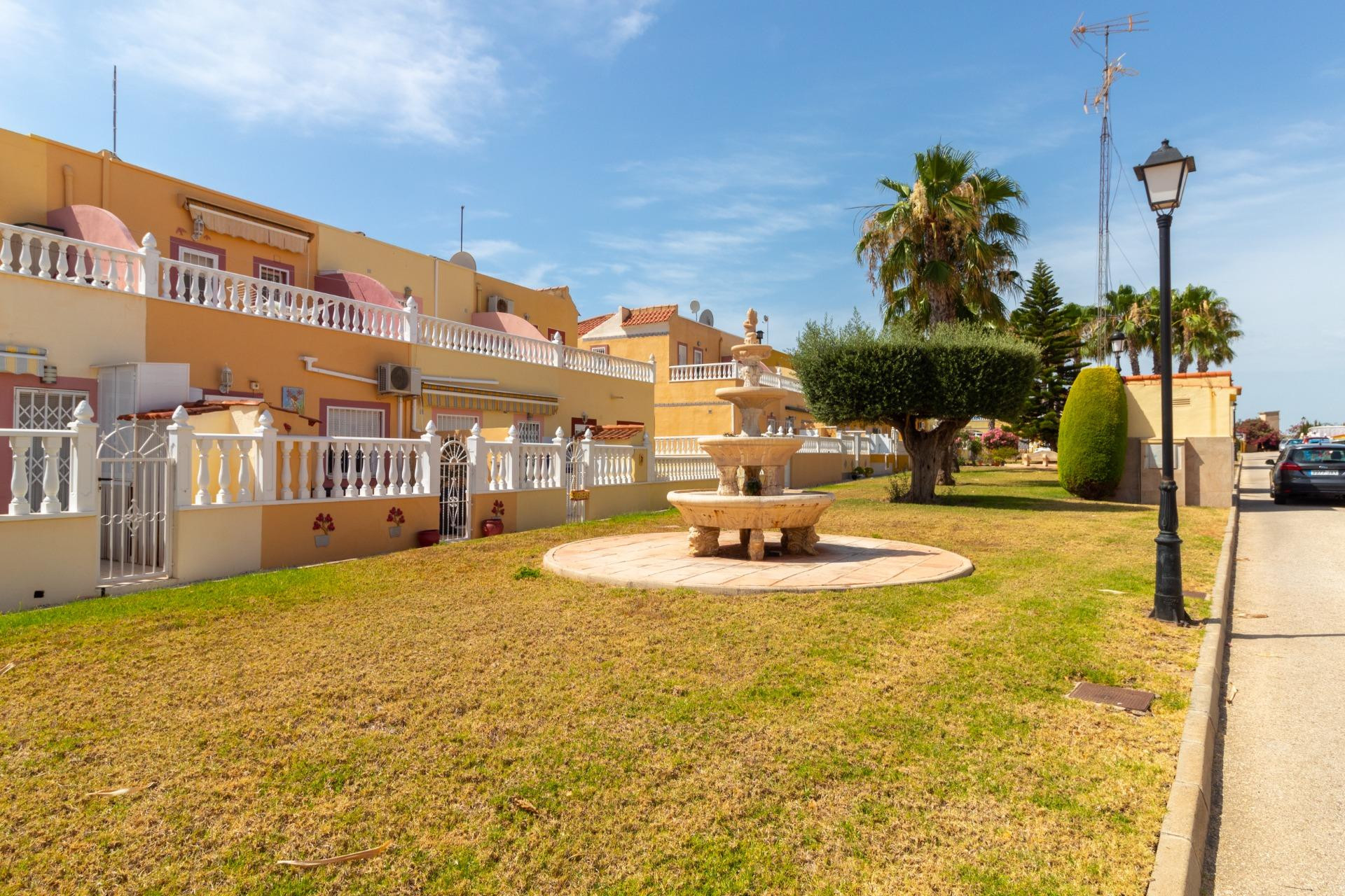 Resale - Terraced house - Orihuela Costa - La Regia
