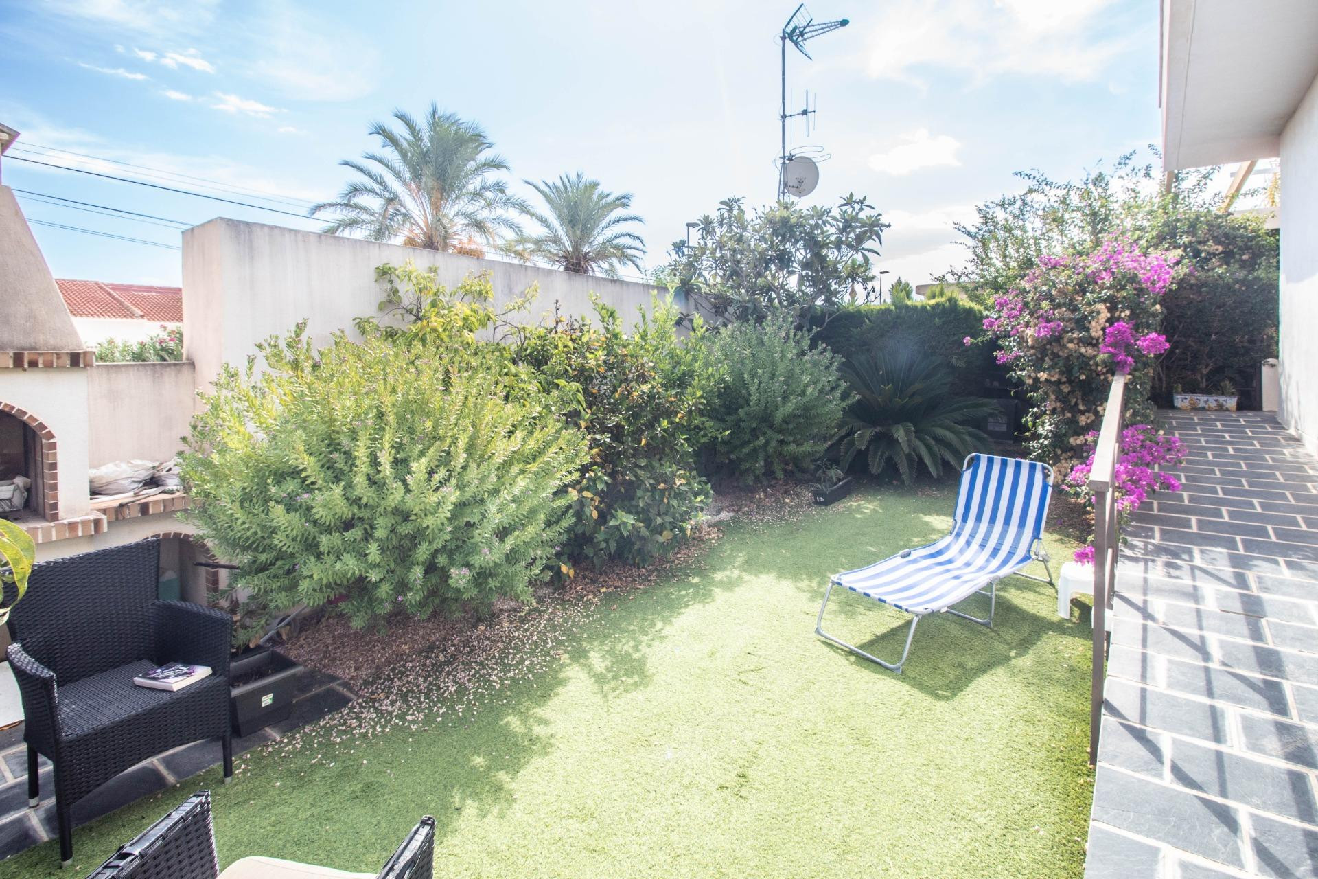 Resale - Terraced house - Pilar de la Horadada - Mil Palmeras