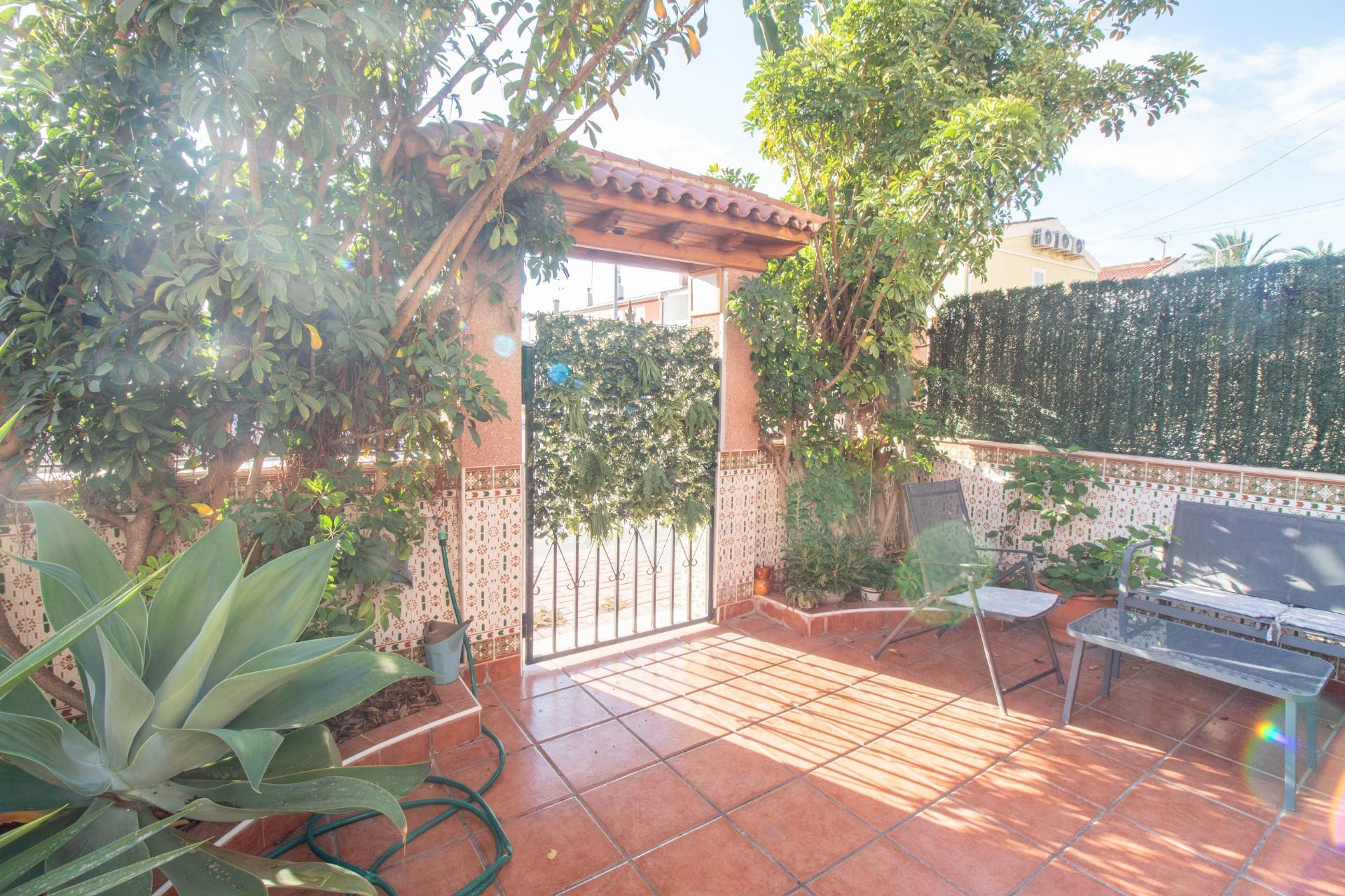 Resale - Terraced house - Torrevieja - Acequion