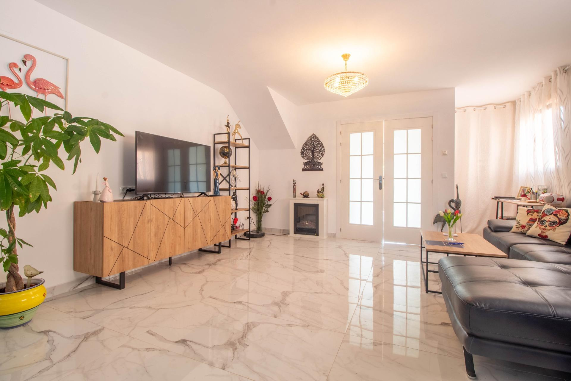 Resale - Terraced house - Torrevieja - Acequion