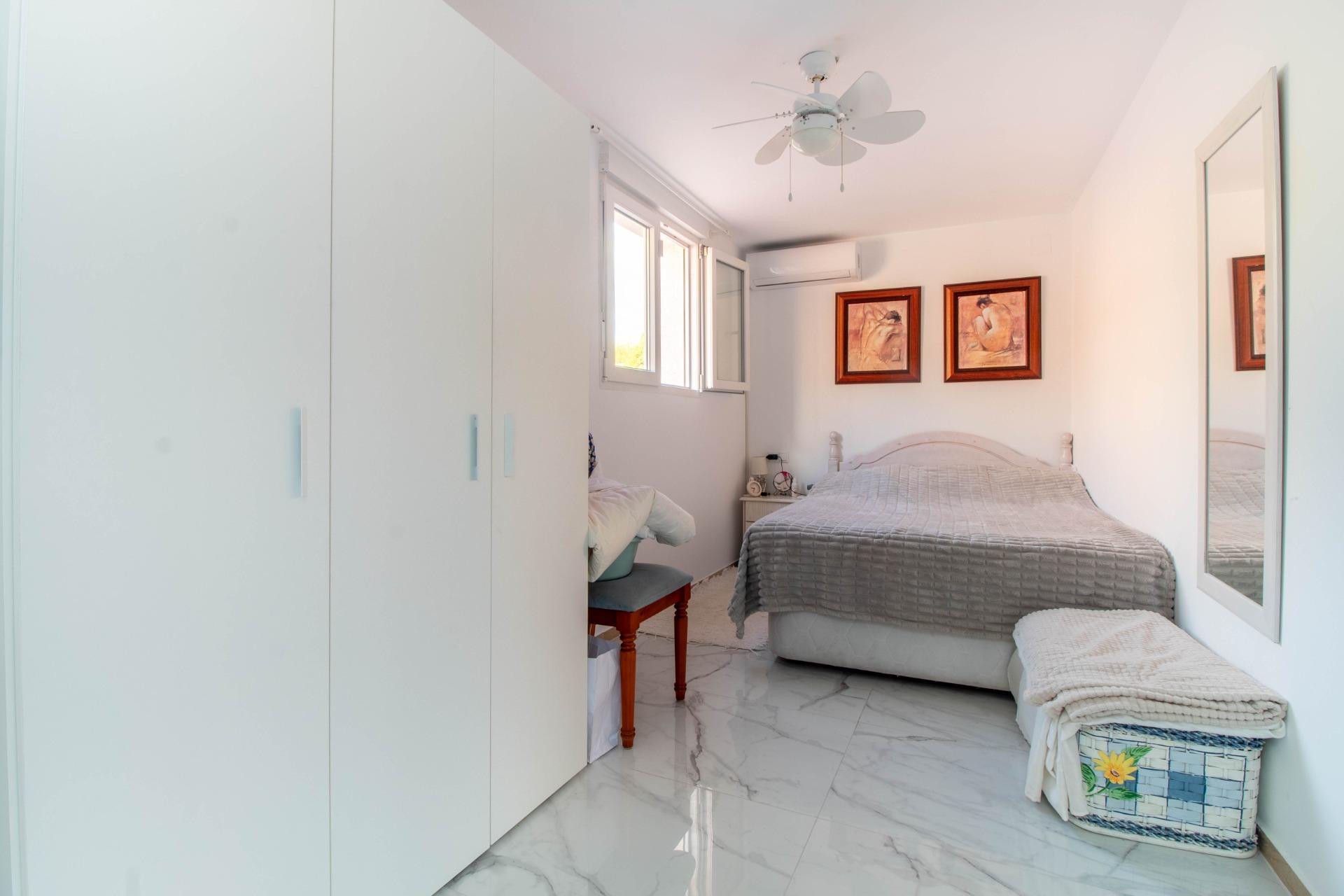 Resale - Terraced house - Torrevieja - Acequion