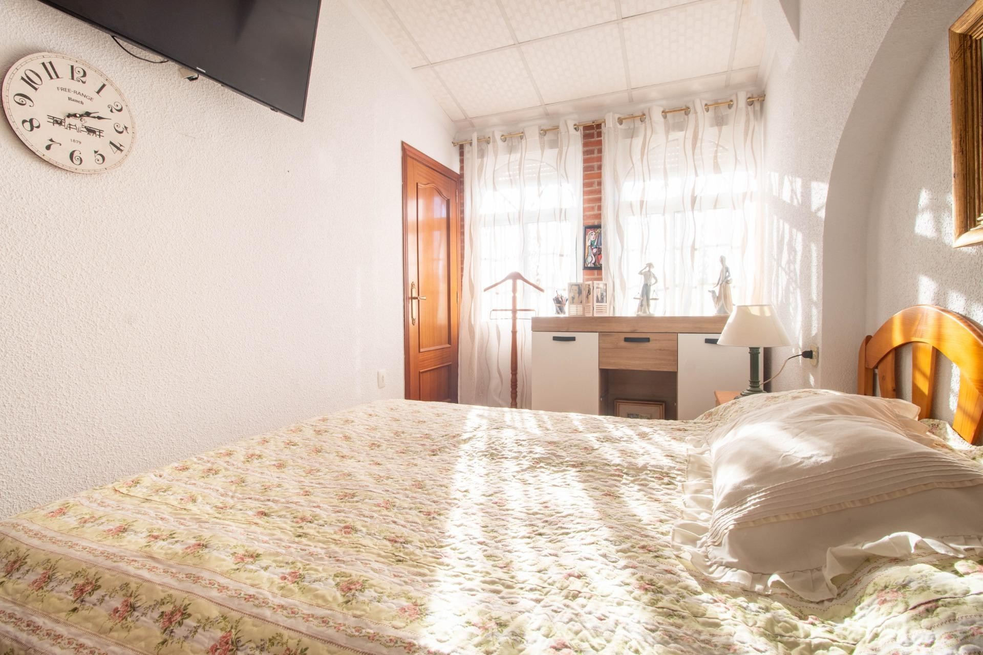 Resale - Terraced house - Torrevieja - Acequion