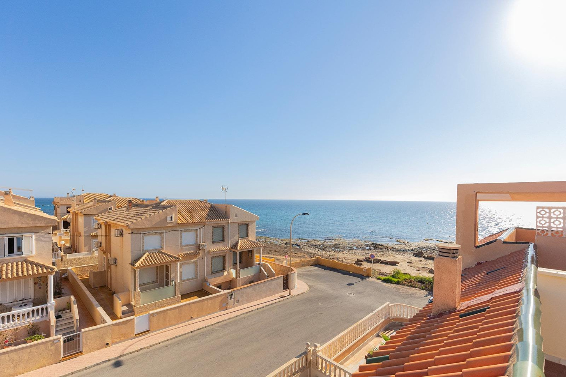 Resale - Terraced house - Torrevieja - Cala de cabo cervera