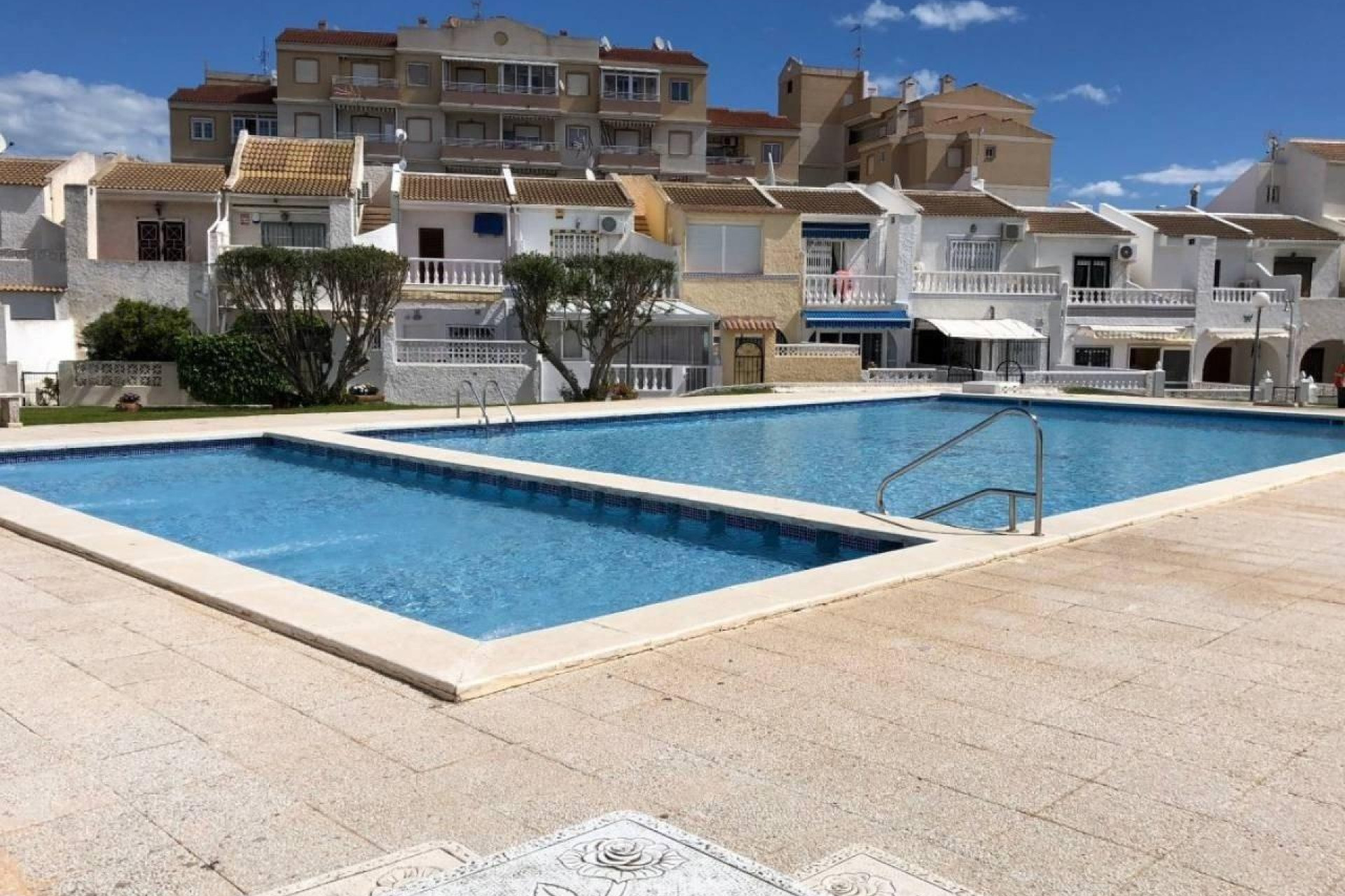 Resale - Terraced house - Torrevieja - Calas blanca