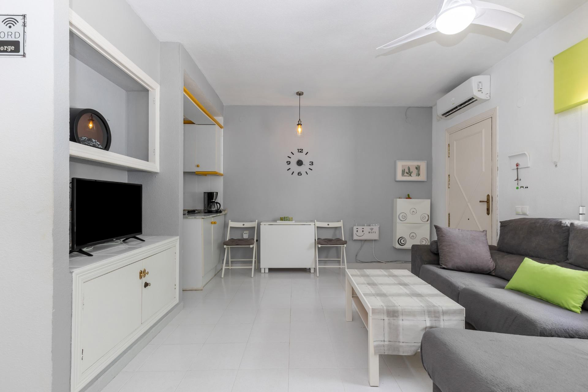 Resale - Terraced house - Torrevieja - Los altos