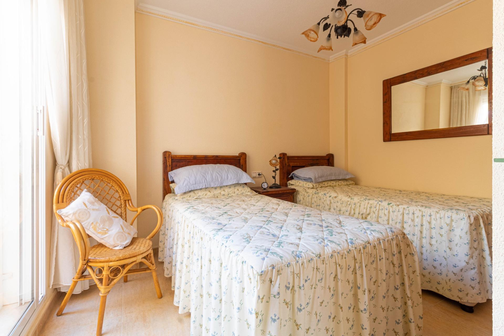 Resale - Terraced house - Torrevieja - Punta prima