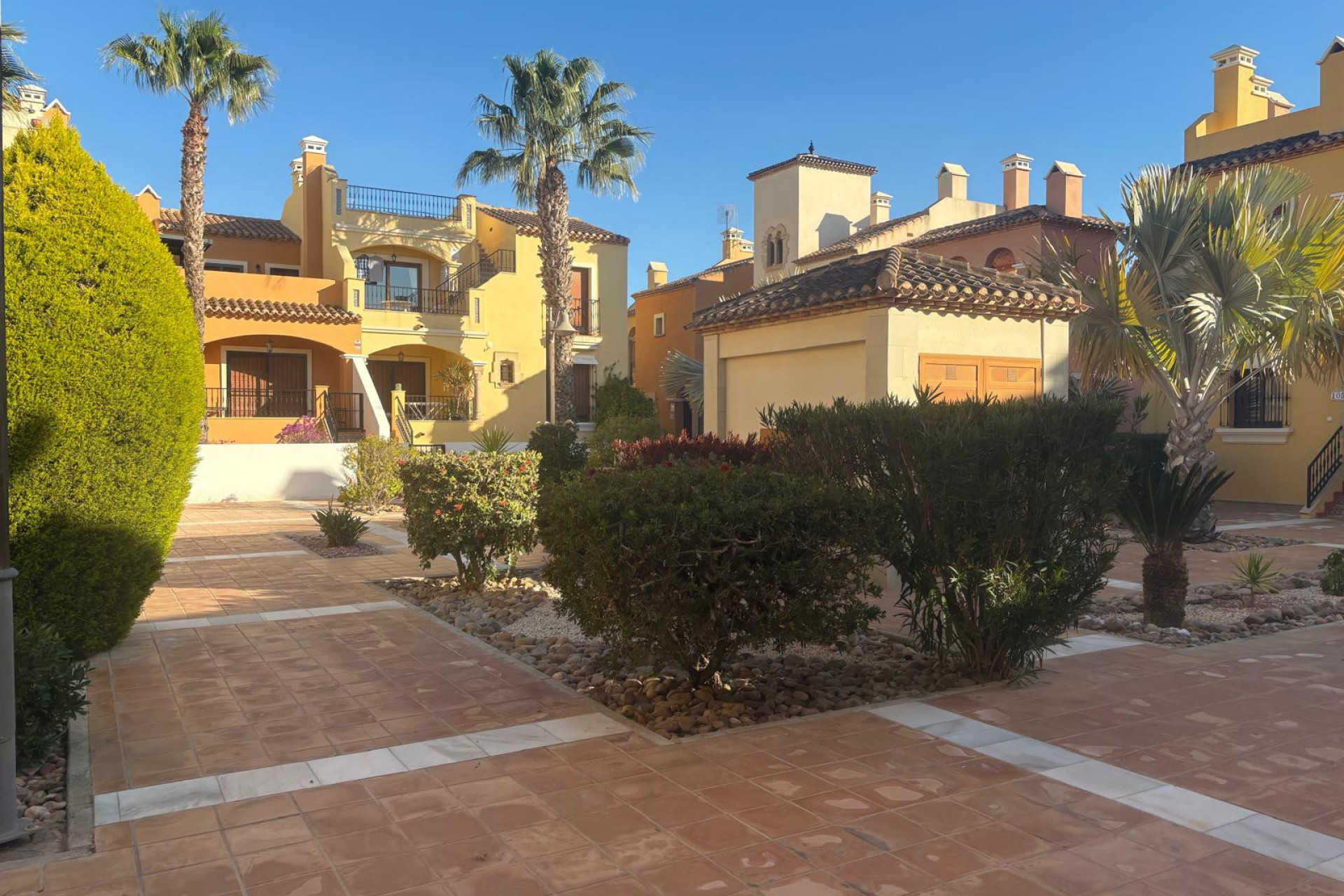 Resale - Townhouse - Algorfa - La Finca Golf Resort