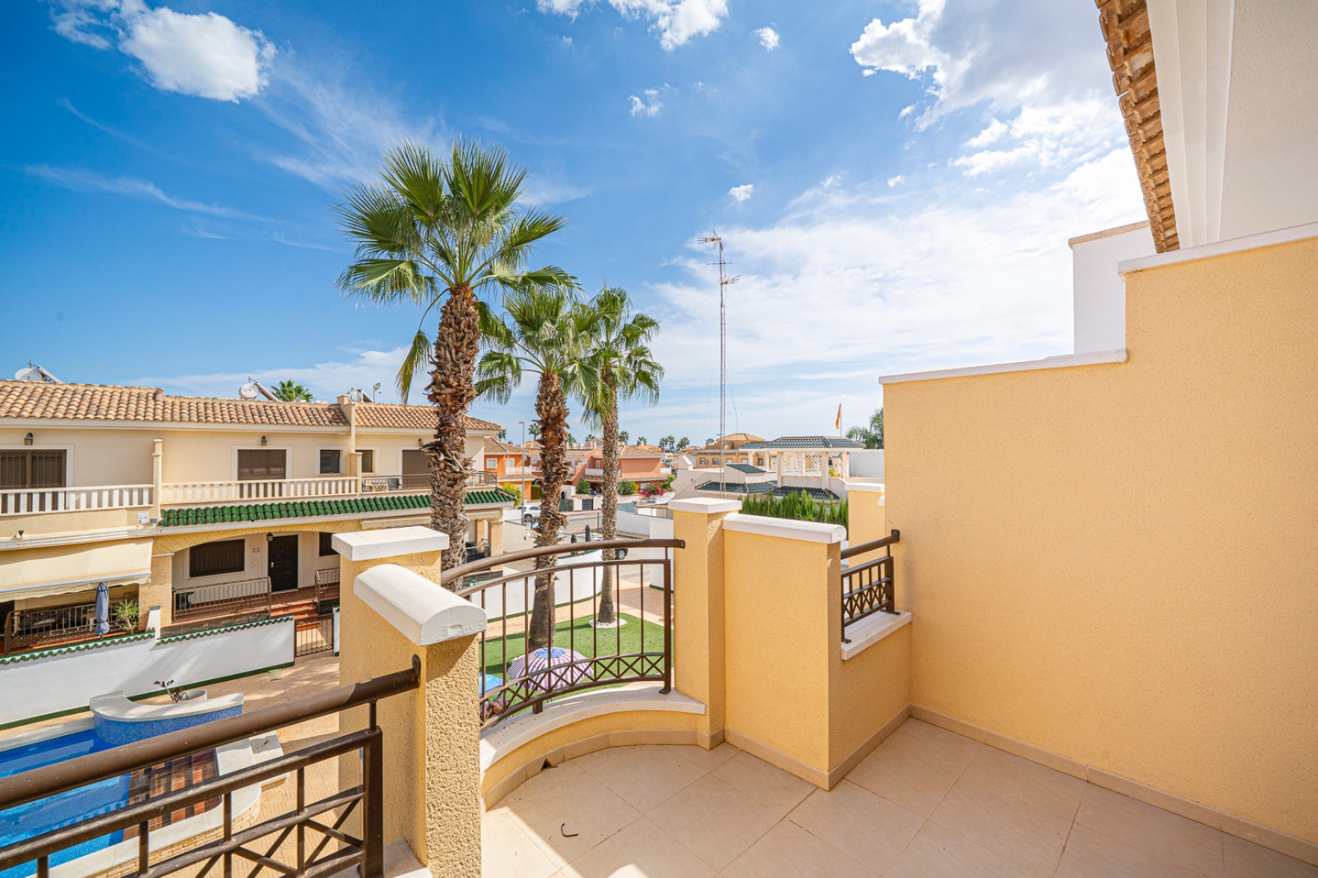 Resale - Townhouse - Ciudad Quesada - Doña Pepa