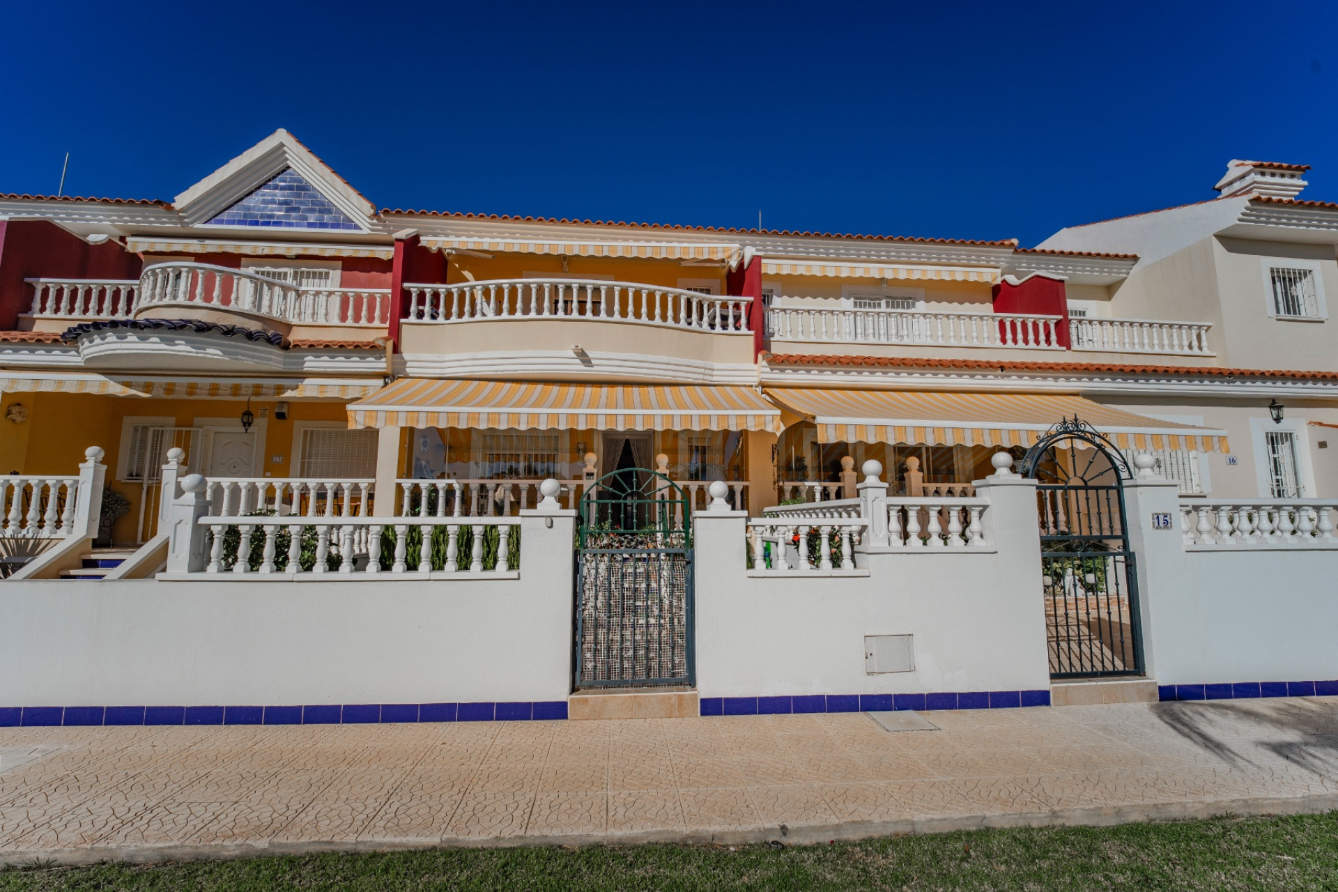 Resale - Townhouse - Ciudad Quesada - Lo Marabú