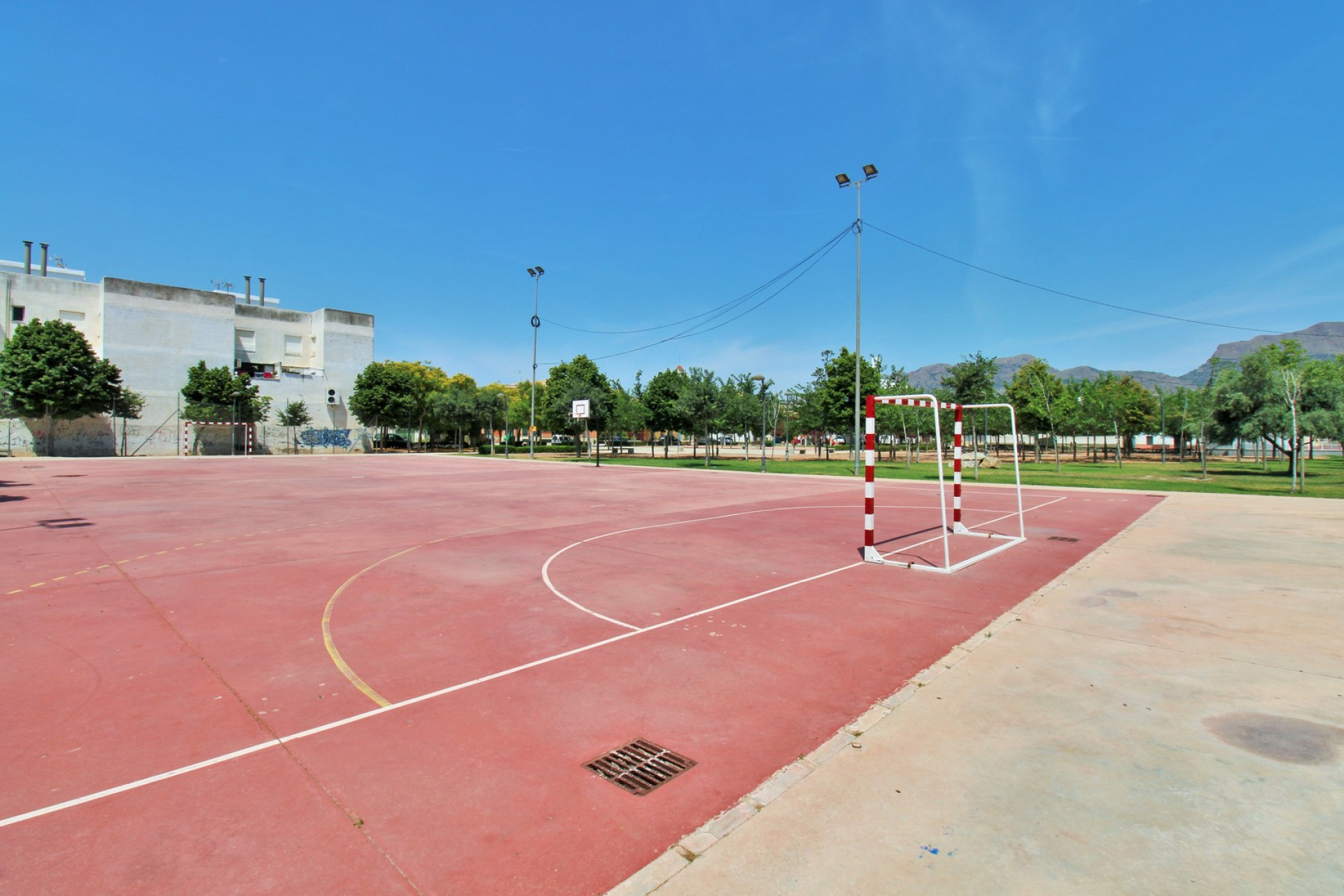 Resale - Townhouse - Los Desamparados