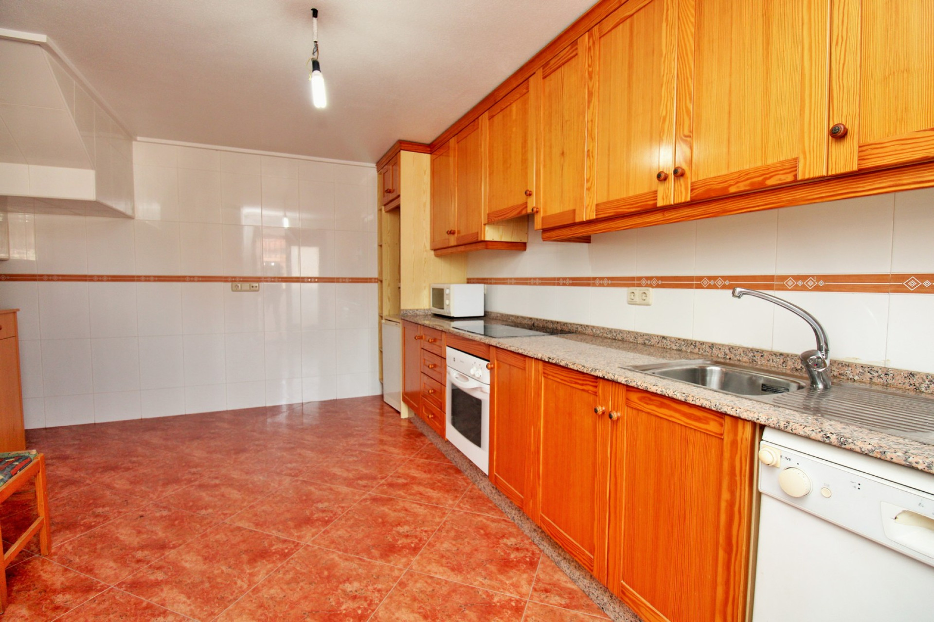 Resale - Townhouse - Los Desamparados
