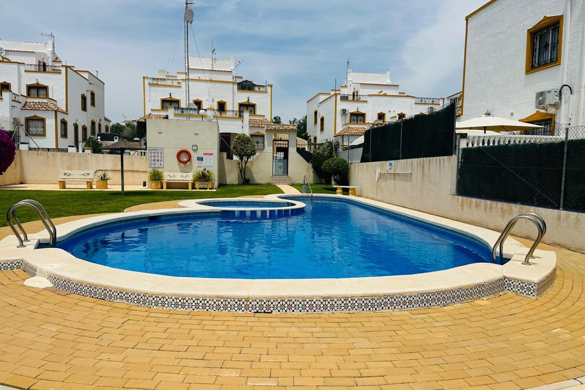 Resale - Townhouse - Orihuela Costa - Entre Naranjos Vistabella